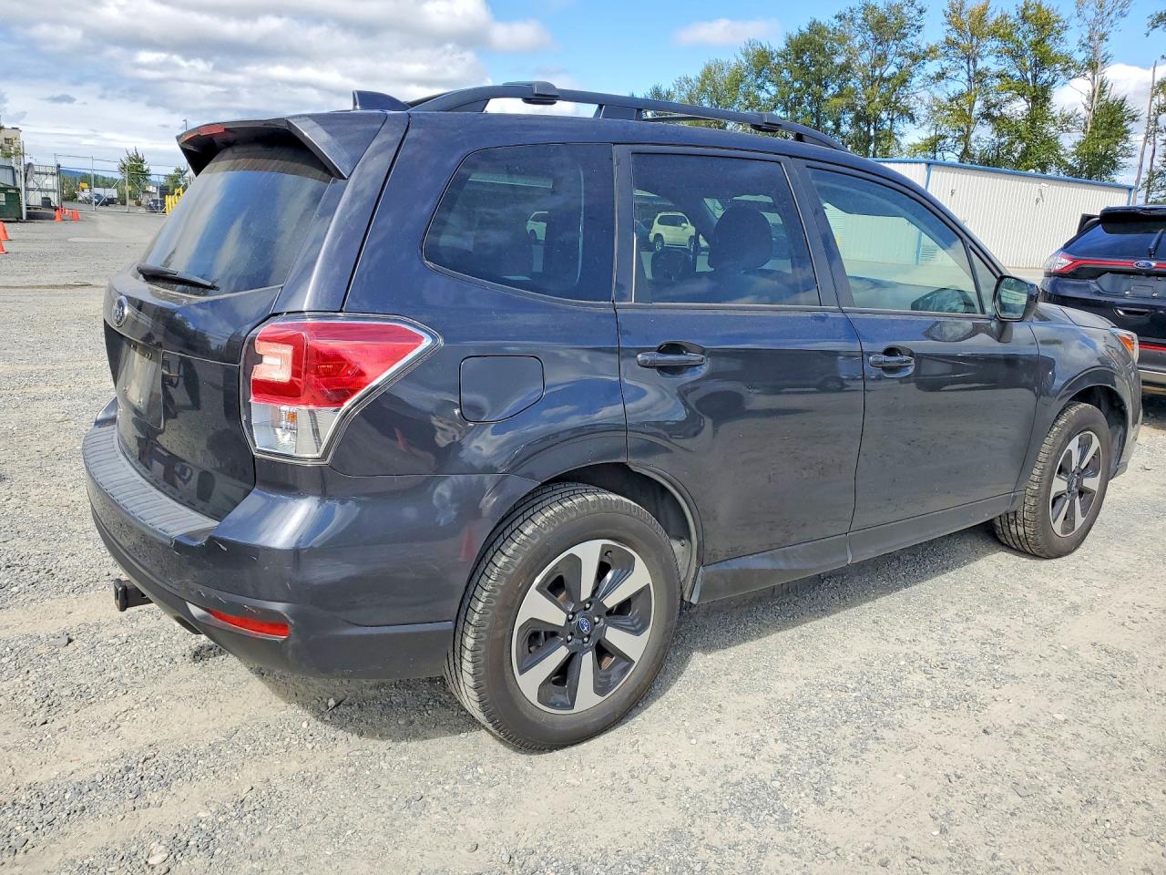 JF2SJAEC5HH509238 · 2017 SUBARU FORESTER · 3/13