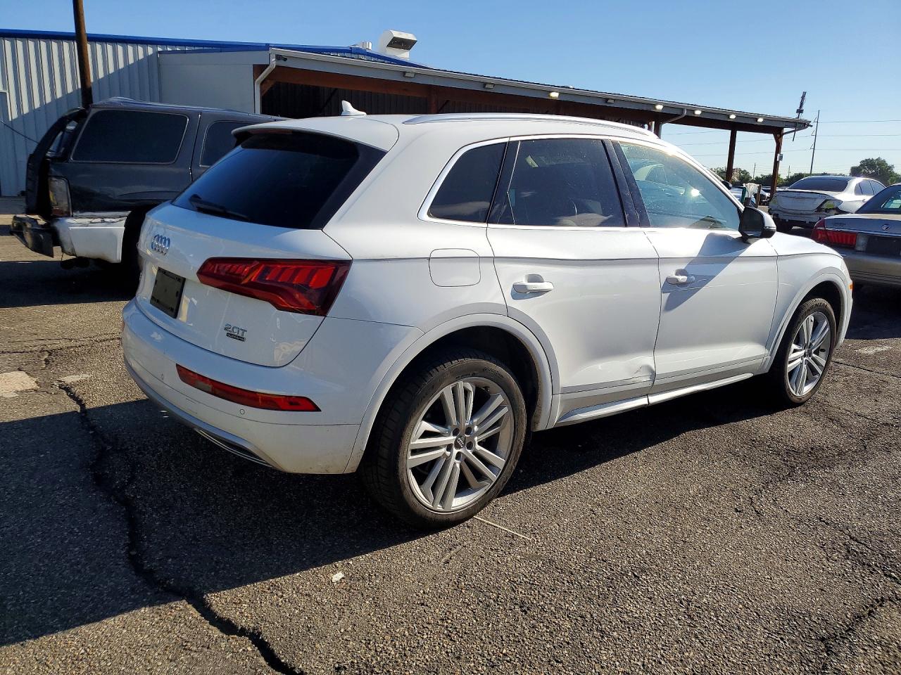WA1BNAFY2J2010798 · 2018 AUDI Q5 · 3/12