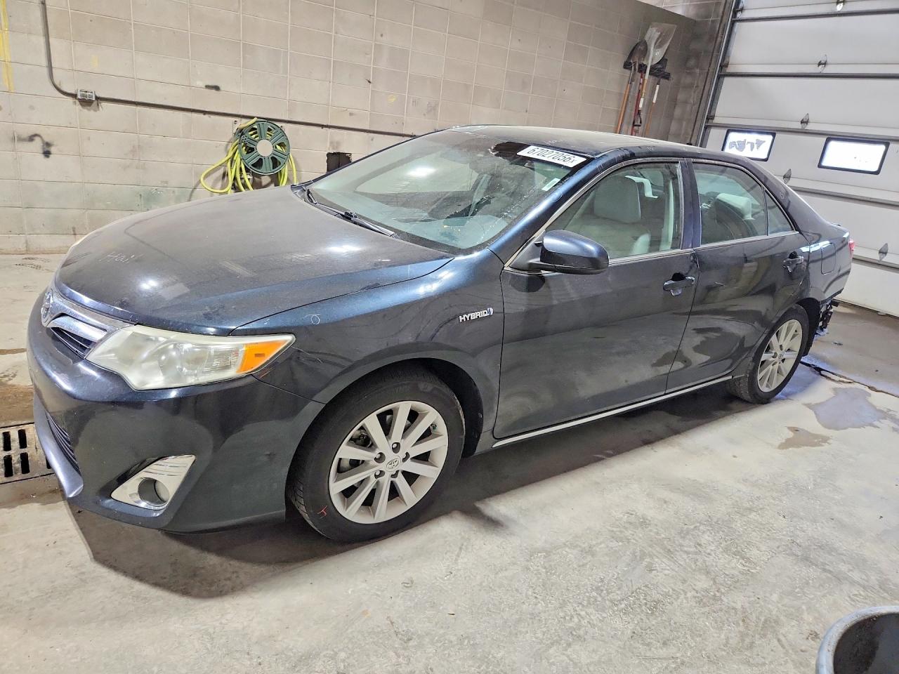 2013 TOYOTA CAMRY HYBRID