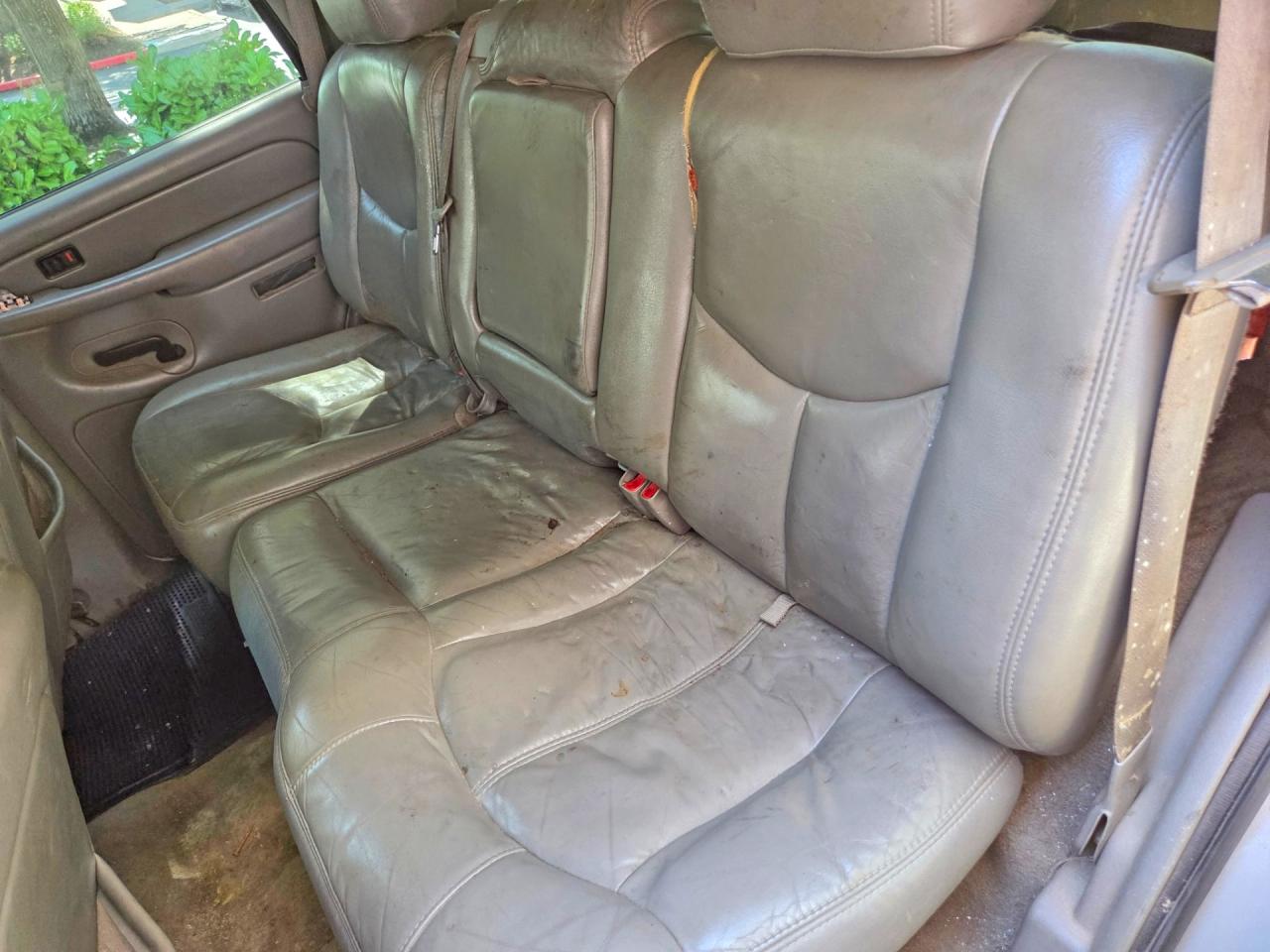 1GNEK13Z85J201508 · 2005 CHEVROLET TAHOE · 6/10