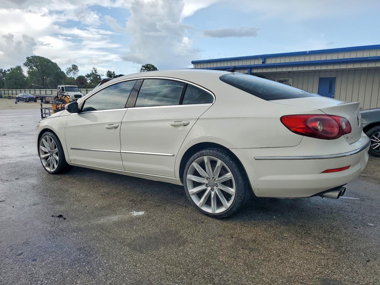 WVWML7AN9AE514526 · 2010 VOLKSWAGEN CC · 2/12