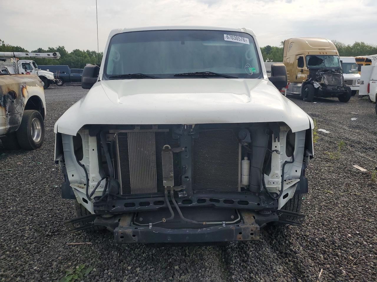 1N6BF0KM3HN802058 · 2017 NISSAN NV · 5/12
