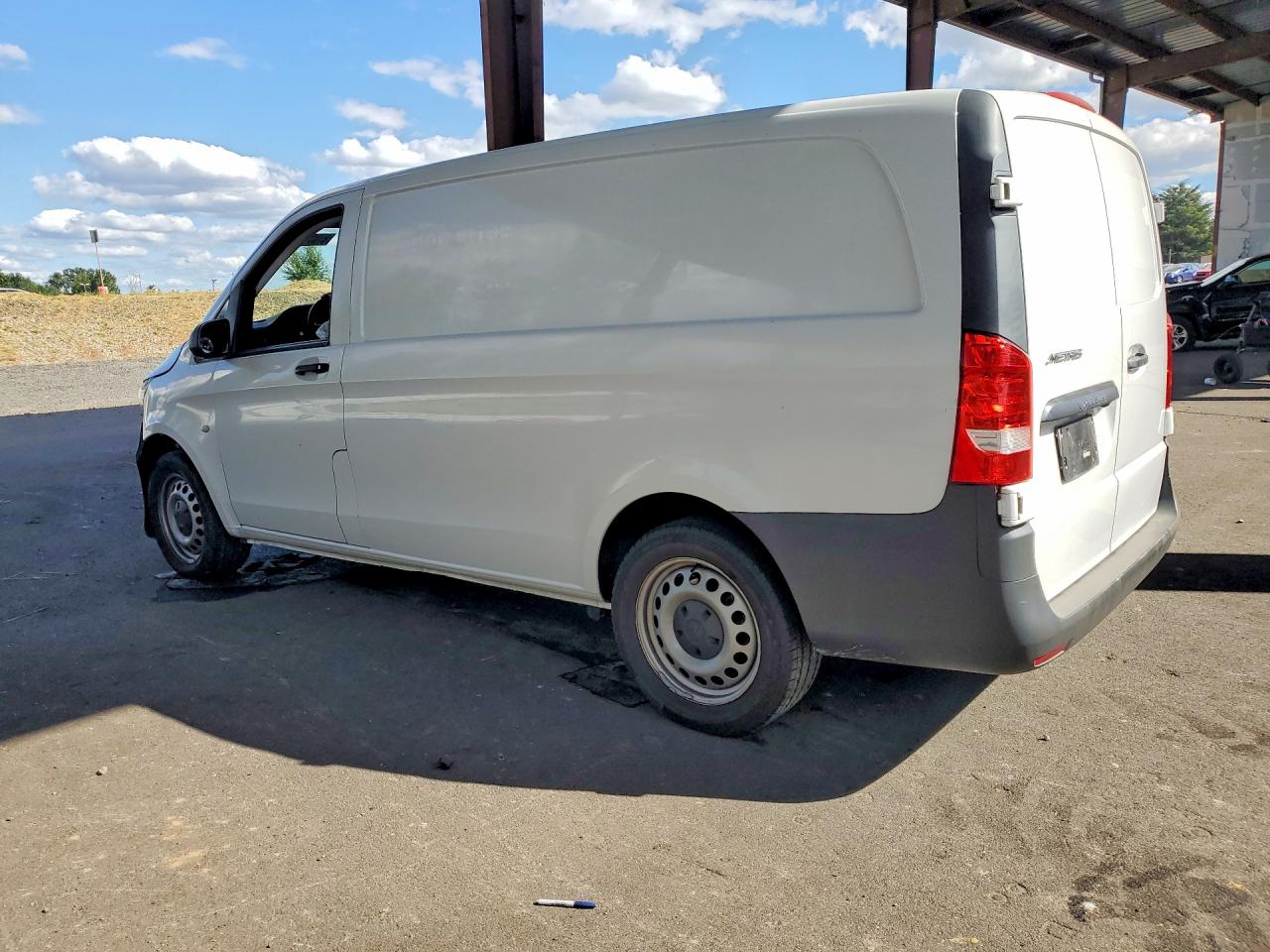 WD3PG2EA8H3303460 · 2017 MERCEDES-BENZ METRIS · 2/13