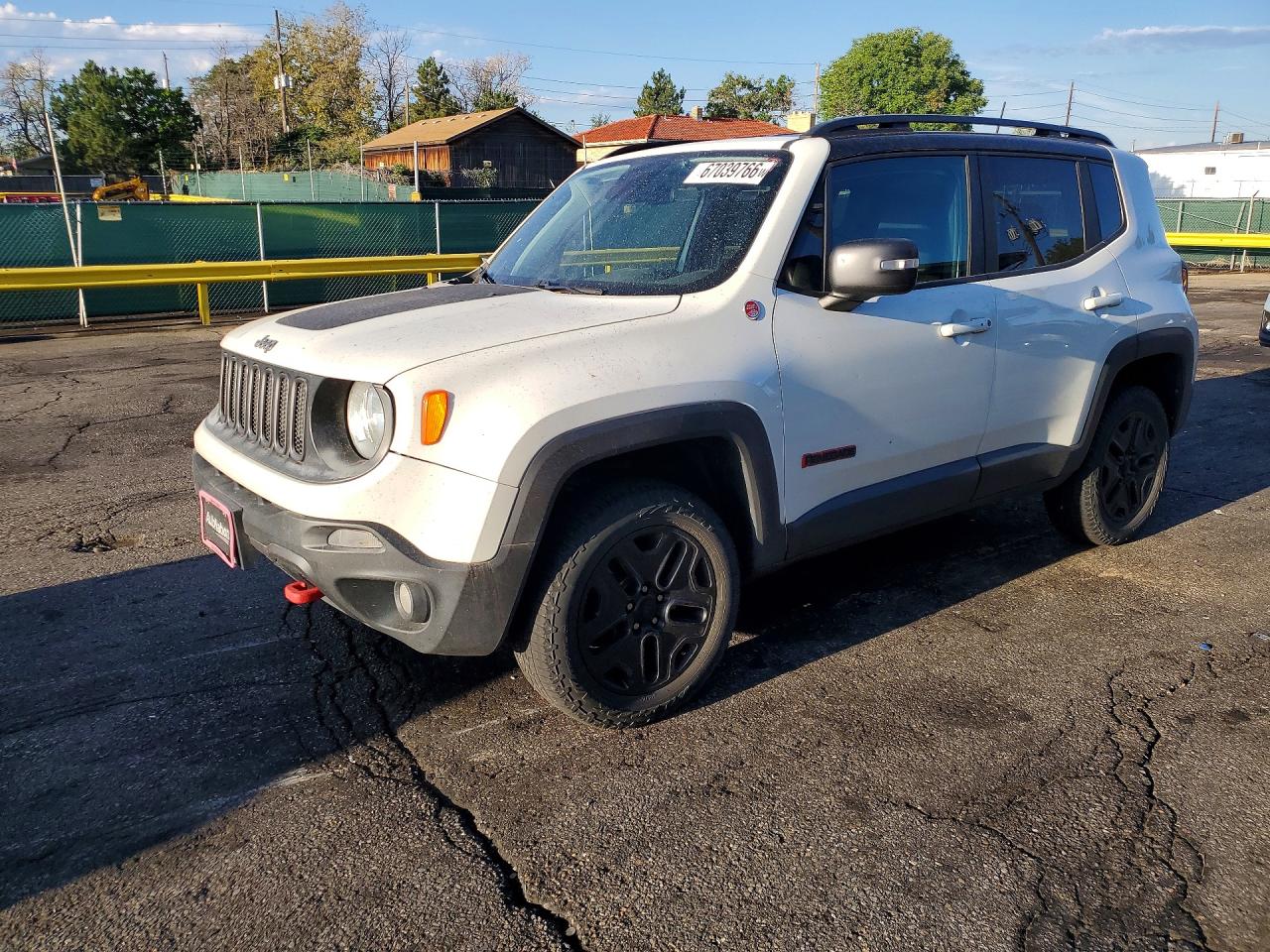 ZACCJBCB3JPH37501 · 2018 JEEP RENEGADE