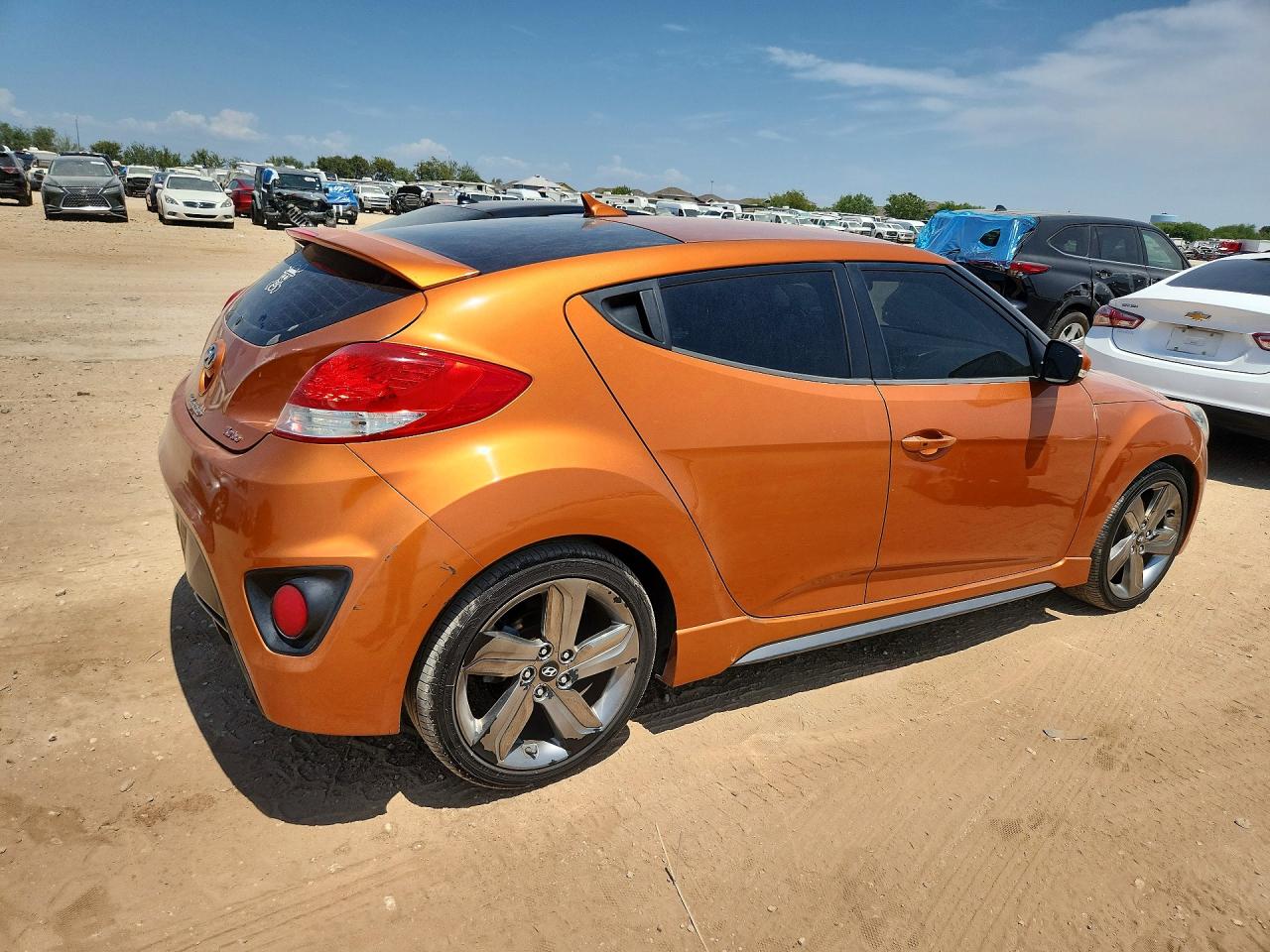KMHTC6AE9EU209976 · 2014 HYUNDAI VELOSTER · 3/12