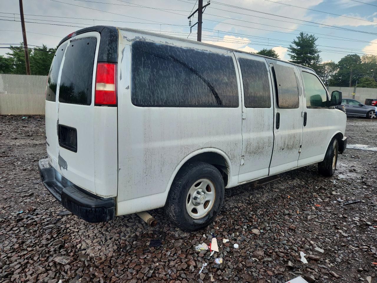 1GNFG15T371111863 · 2007 CHEVROLET EXPRESS G1500 · 3/13