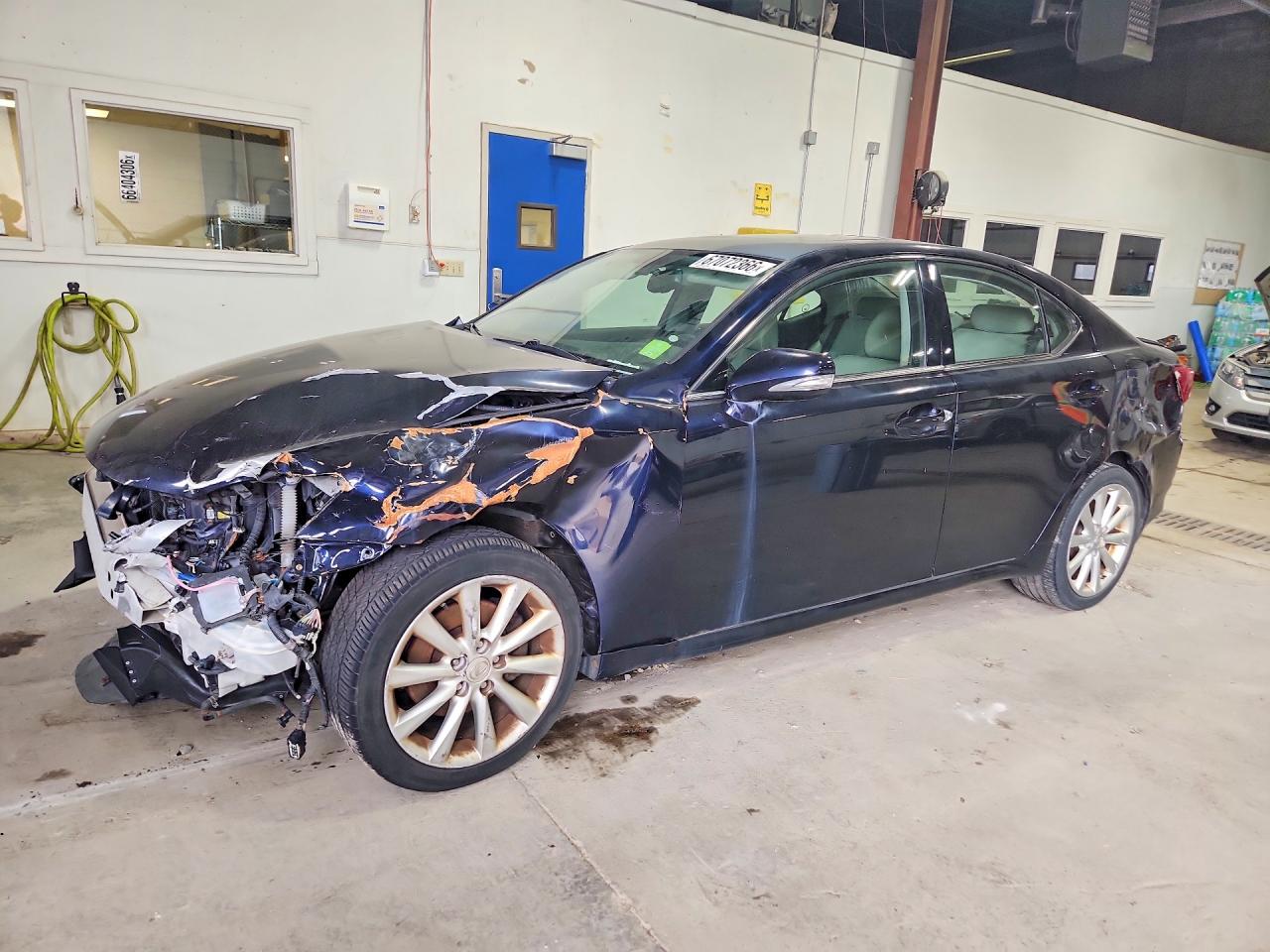 2009 LEXUS IS