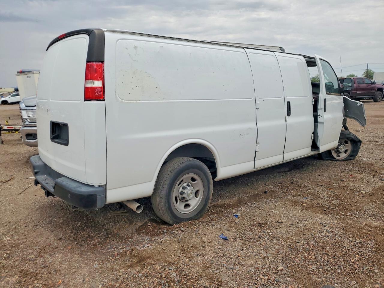 1GCWGBFP5P1121908 · 2023 CHEVROLET EXPRESS G2500 · 3/13