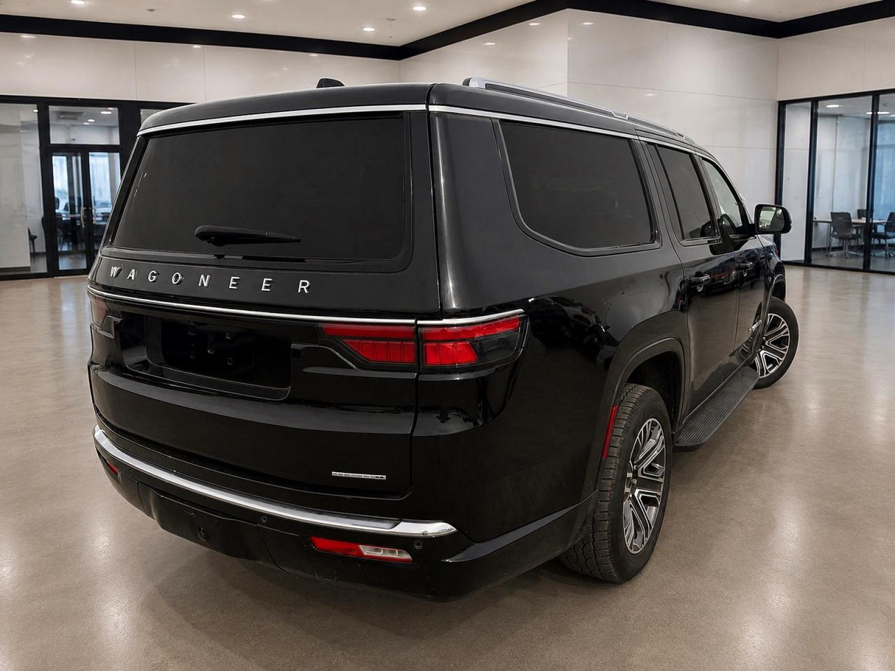 1C4SJSBP0RS101519 · 2024 JEEP WAGONEER · 4/10