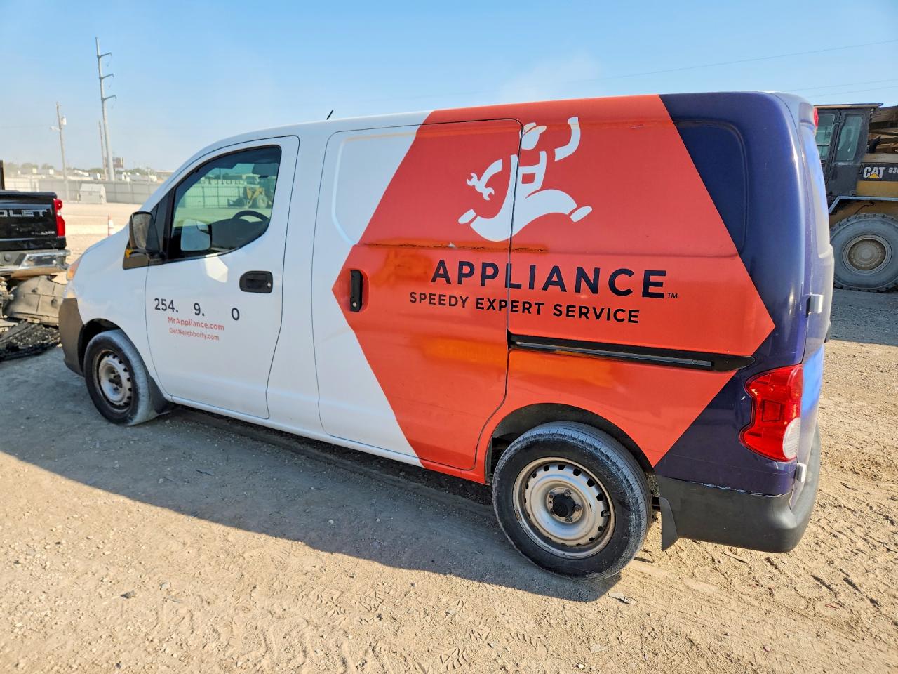3N6CM0KN3FK712138 · 2015 NISSAN NV200 · 2/13