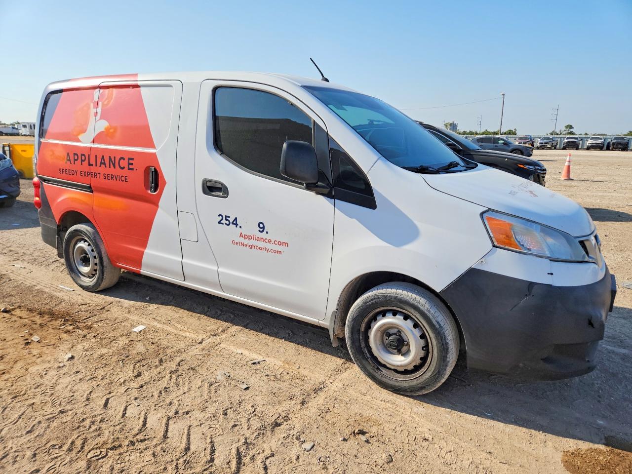 3N6CM0KN3FK712138 · 2015 NISSAN NV200 · 4/13