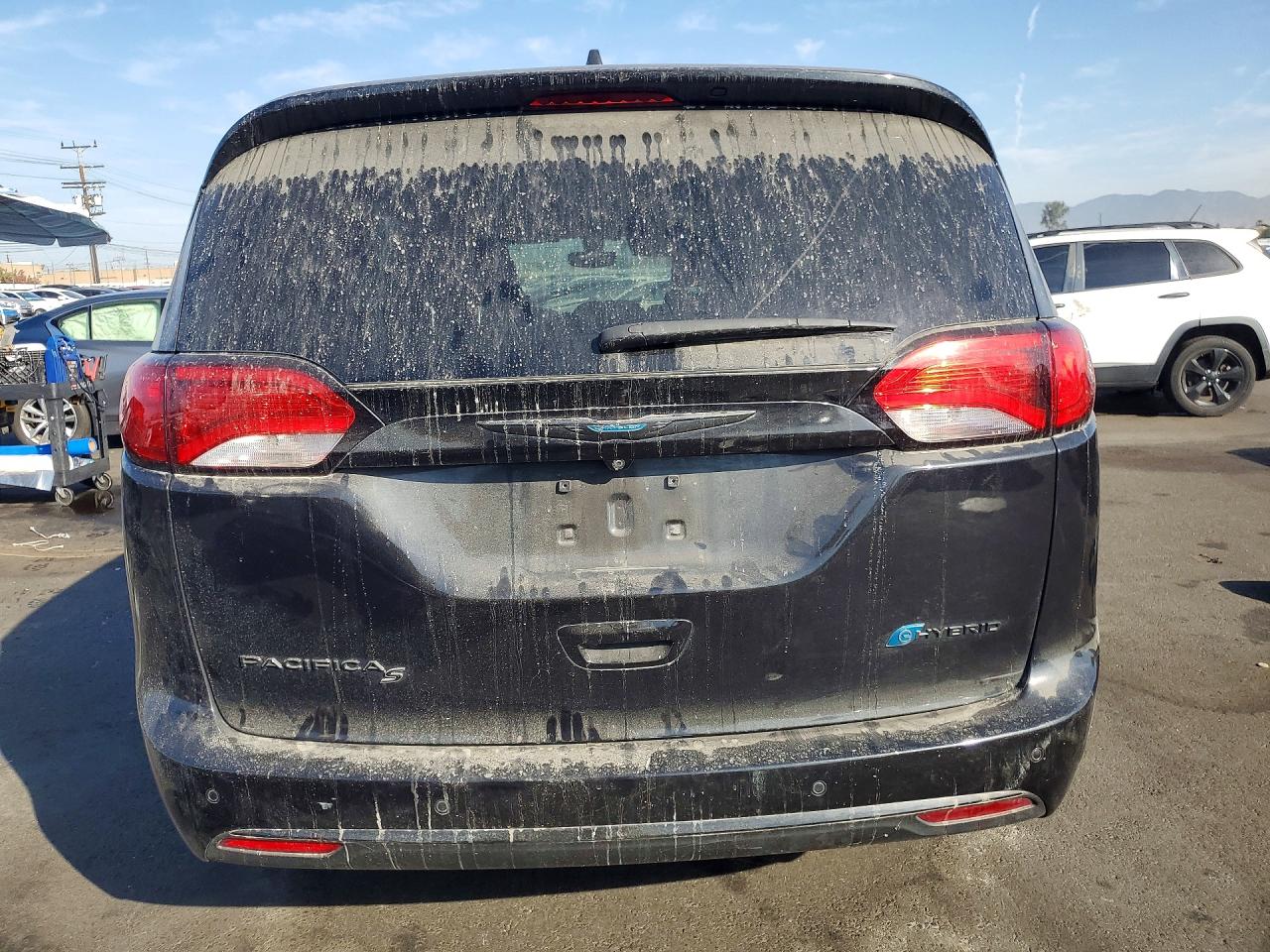 2C4RC1H77KR532893 · 2019 CHRYSLER PACIFICA · 6/14