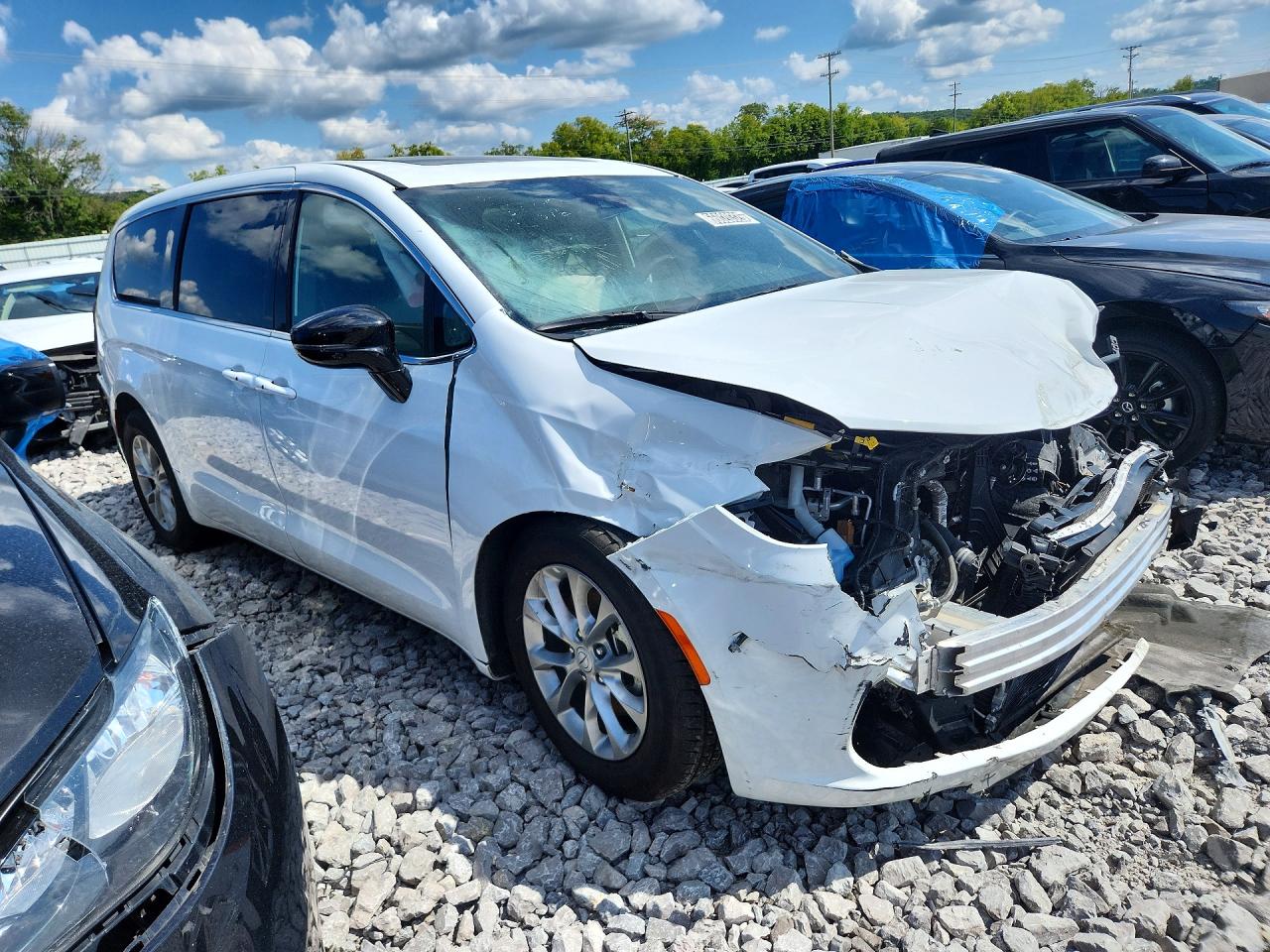 2C4RC1GG2TR178655 · 2026 CHRYSLER PACIFICA · 4/13