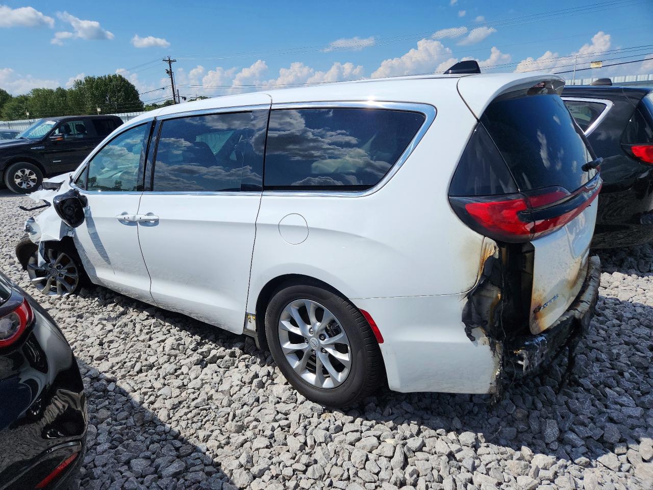 2C4RC1GG2TR178655 · 2026 CHRYSLER PACIFICA · 2/13