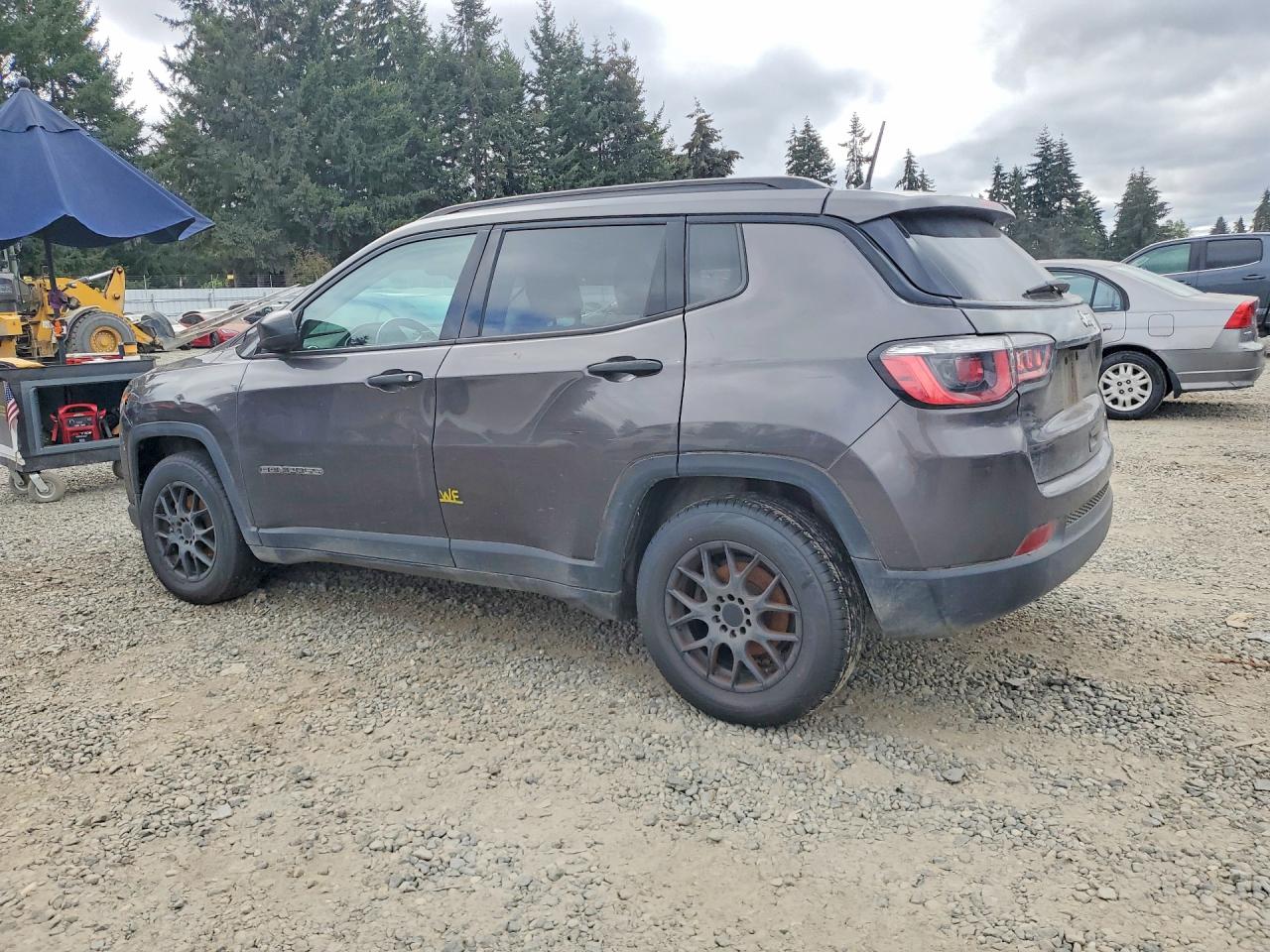 3C4NJCAB2JT123453 · 2018 JEEP COMPASS · 2/14