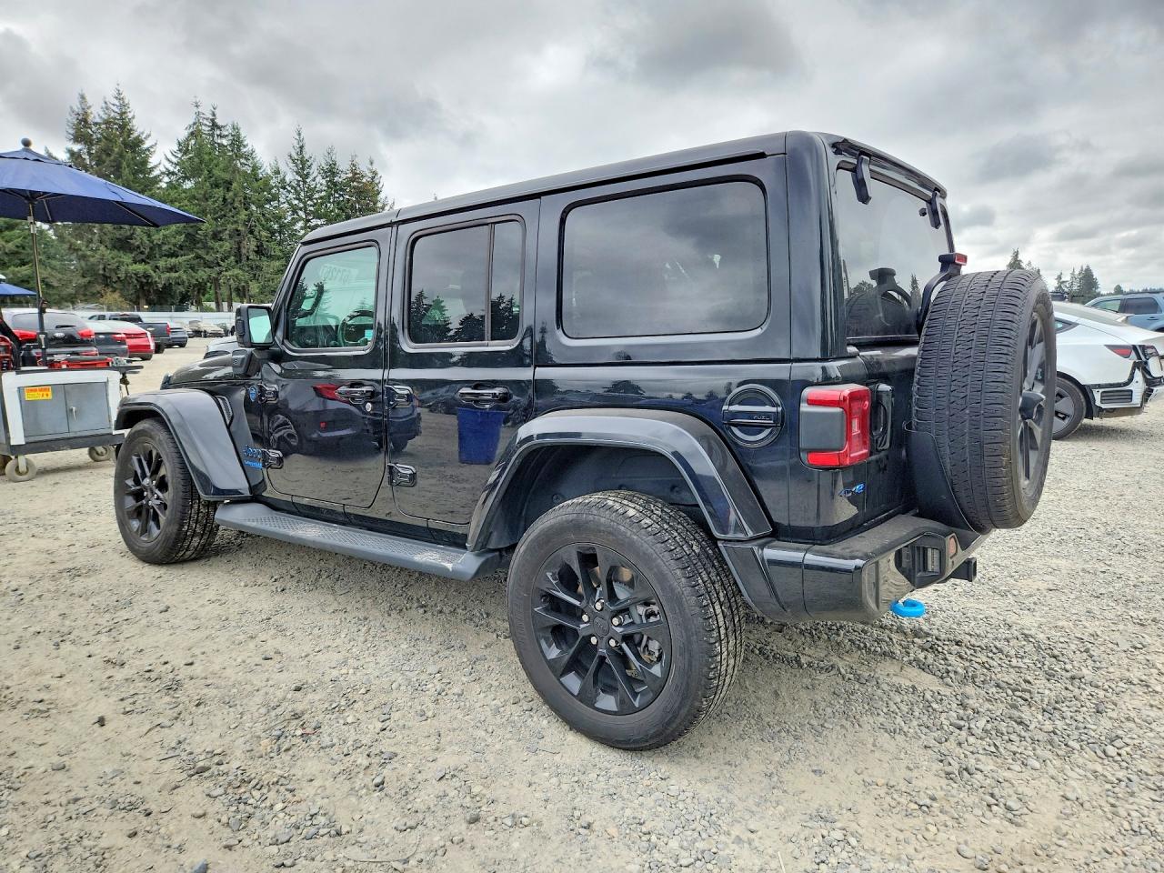 1C4JJXP63MW674912 · 2021 JEEP WRANGLER UNLIMITED · 2/13