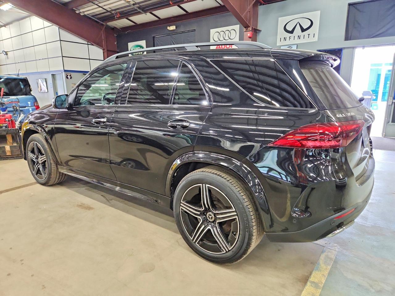 4JGFB4FEXRB177067 · 2024 MERCEDES-BENZ GLE · 2/13