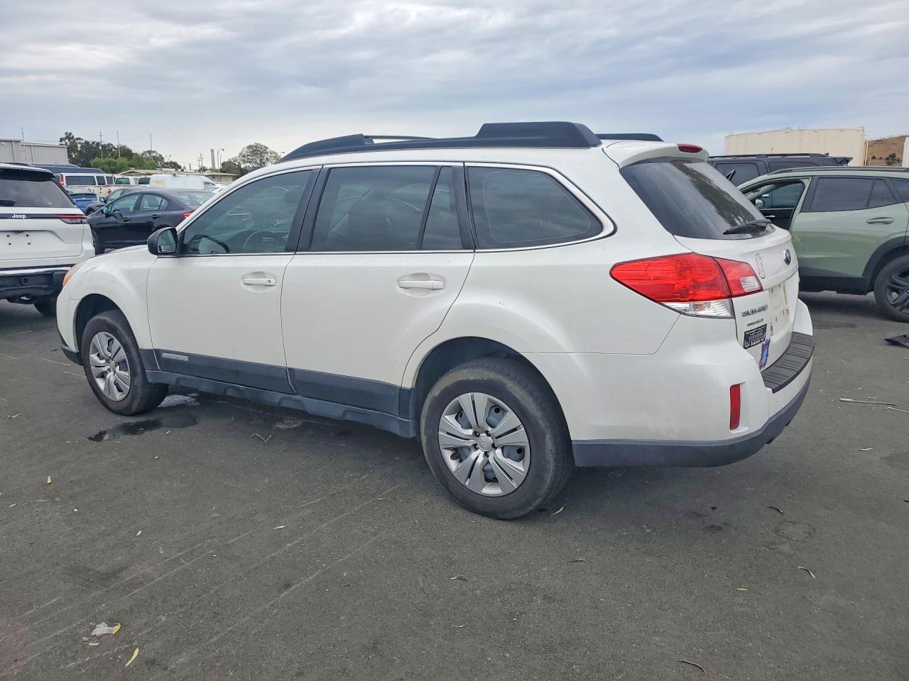 4S4BRBAC0C3284022 · 2012 SUBARU OUTBACK · 2/13