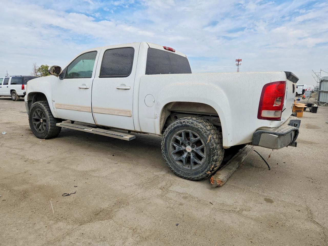2GTEC13J081335072 · 2008 GMC SIERRA · 2/12