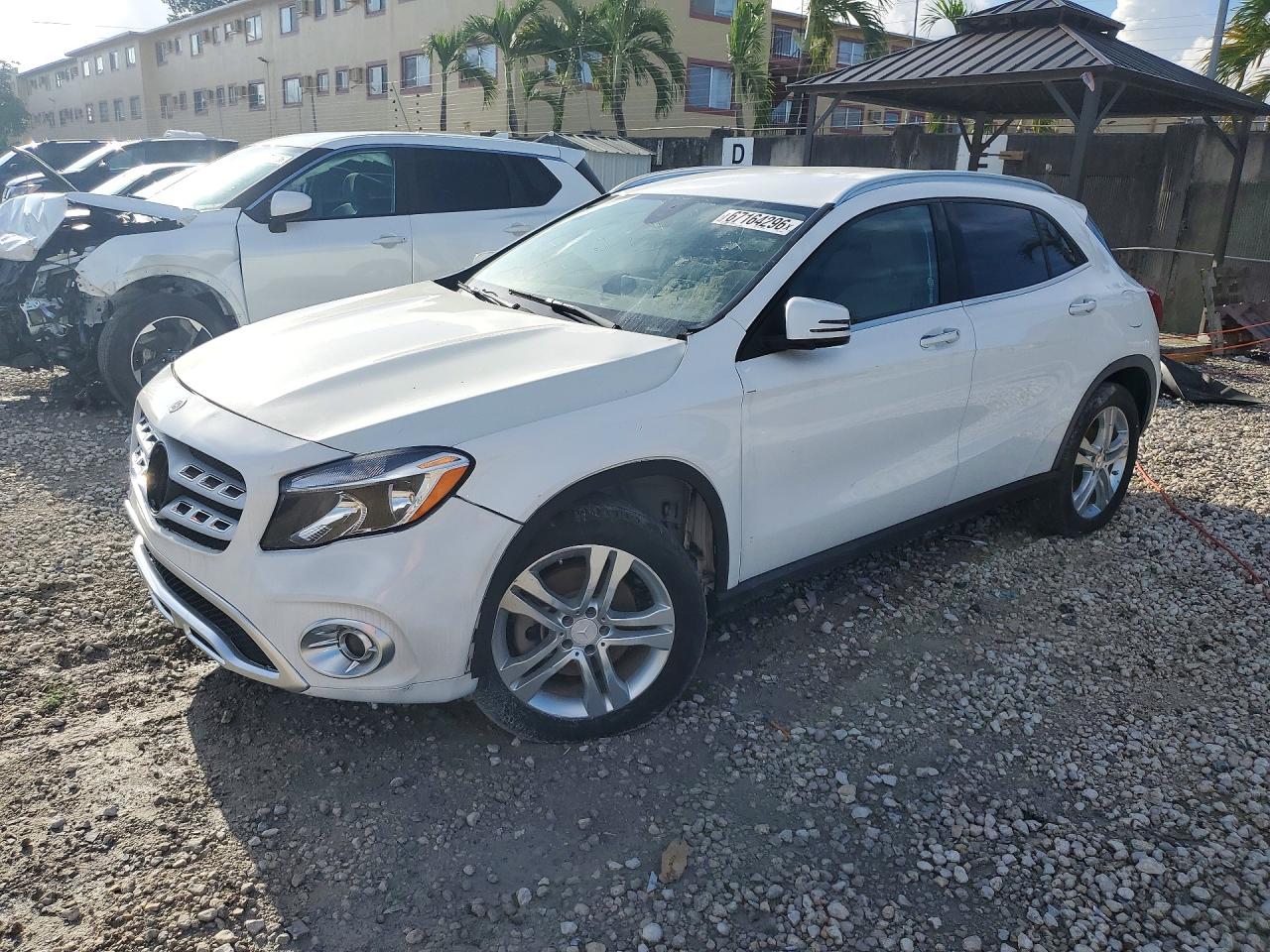2020 MERCEDES-BENZ GLA