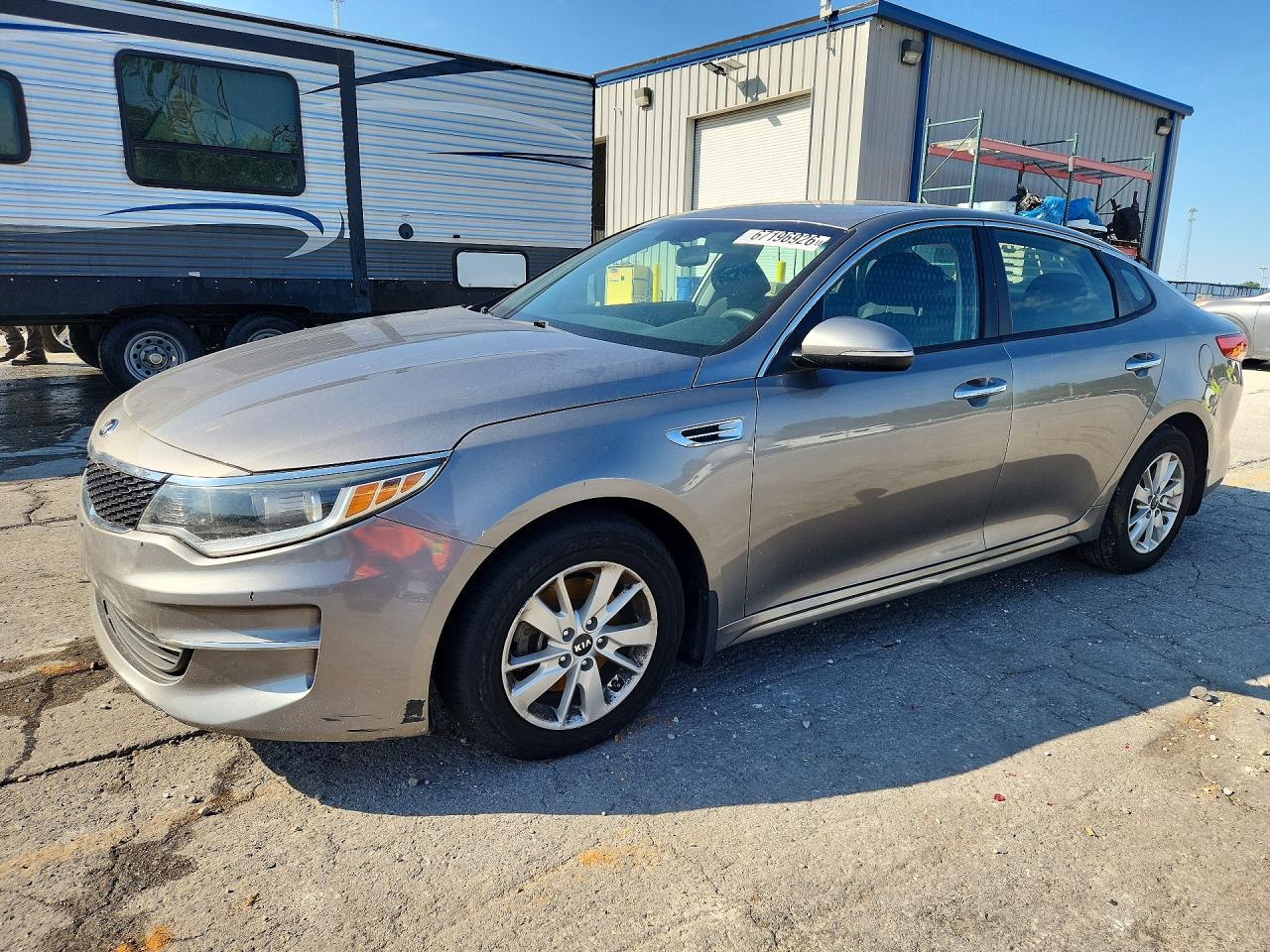 5XXGT4L31HG135968 · 2017 KIA OPTIMA