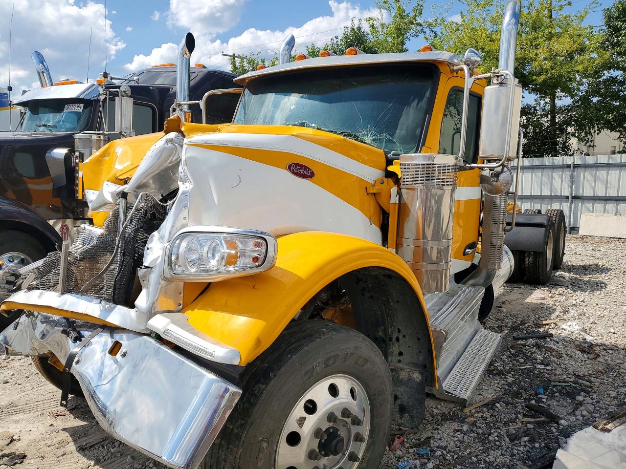 2025 PETERBILT 589