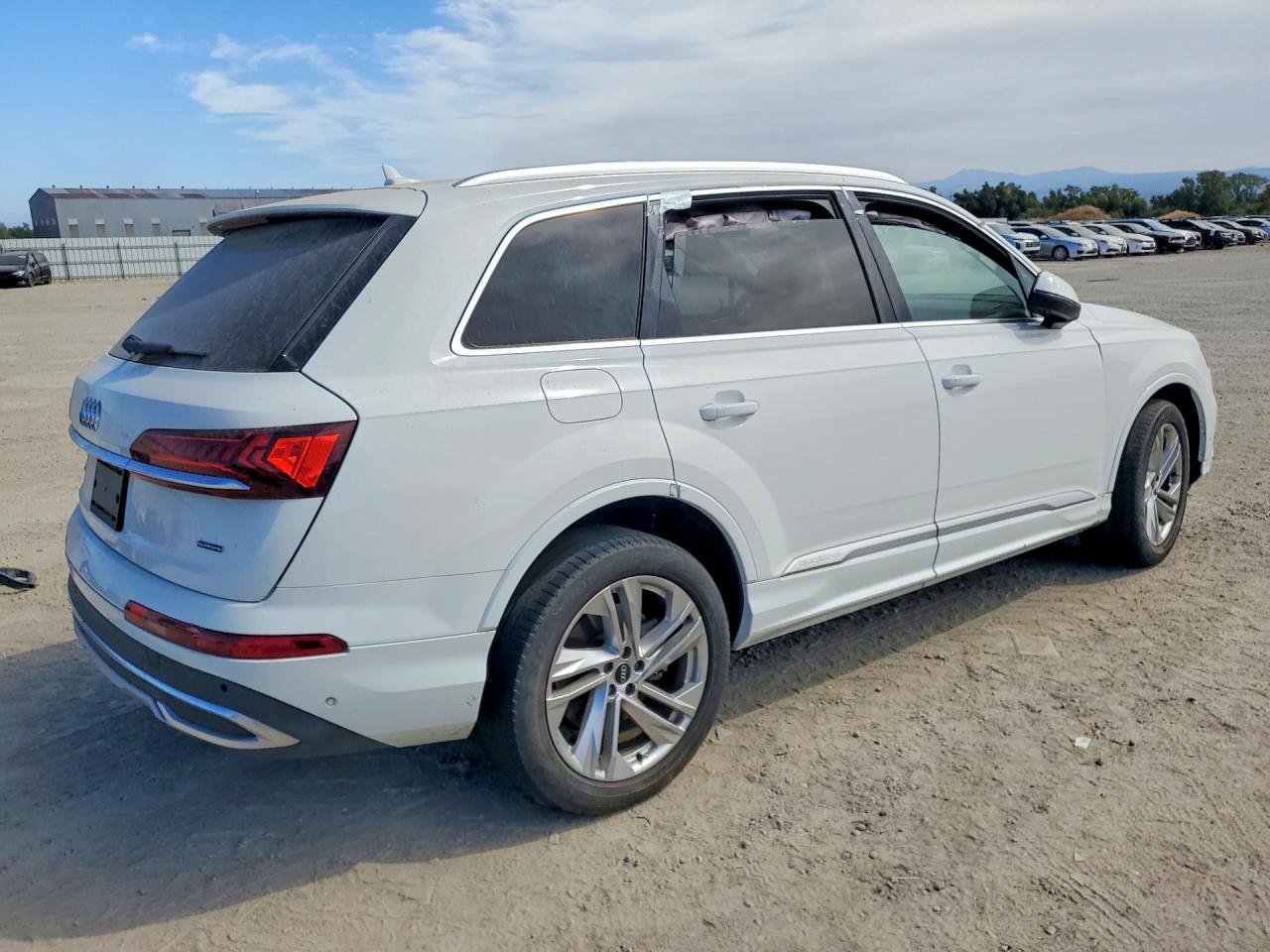 WA1AJAF75MD016361 · 2021 AUDI Q7 · 3/13