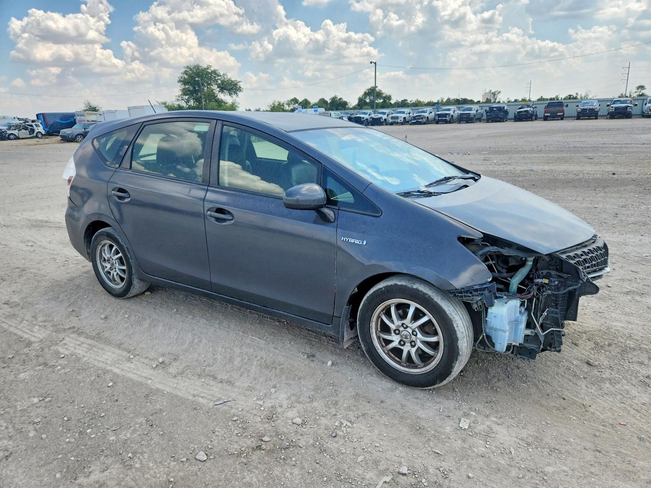JTDZN3EU0D3272381 · 2013 TOYOTA PRIUS V · 4/13