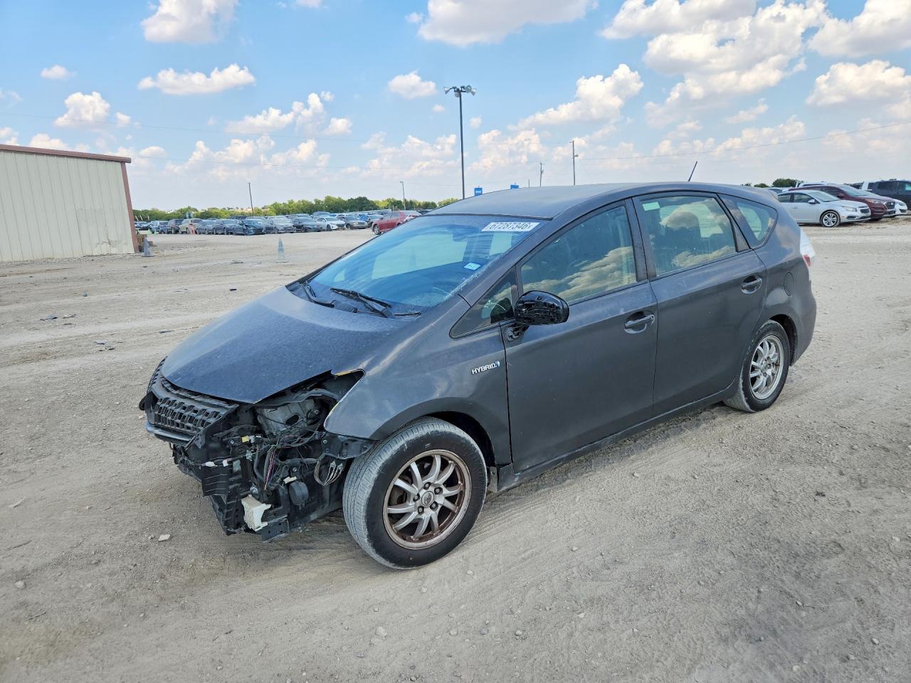 JTDZN3EU0D3272381 · 2013 TOYOTA PRIUS V