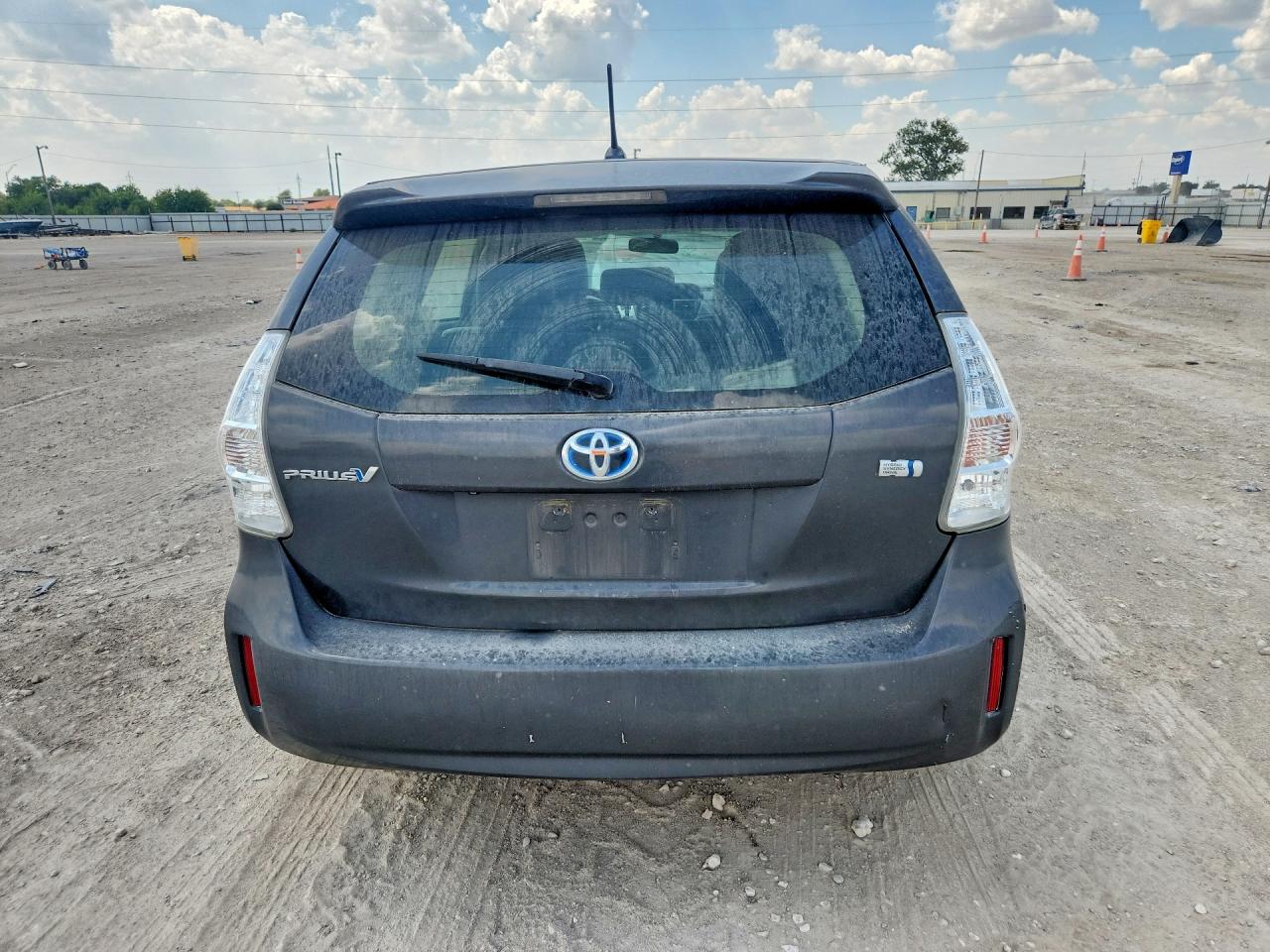 JTDZN3EU0D3272381 · 2013 TOYOTA PRIUS V · 6/13