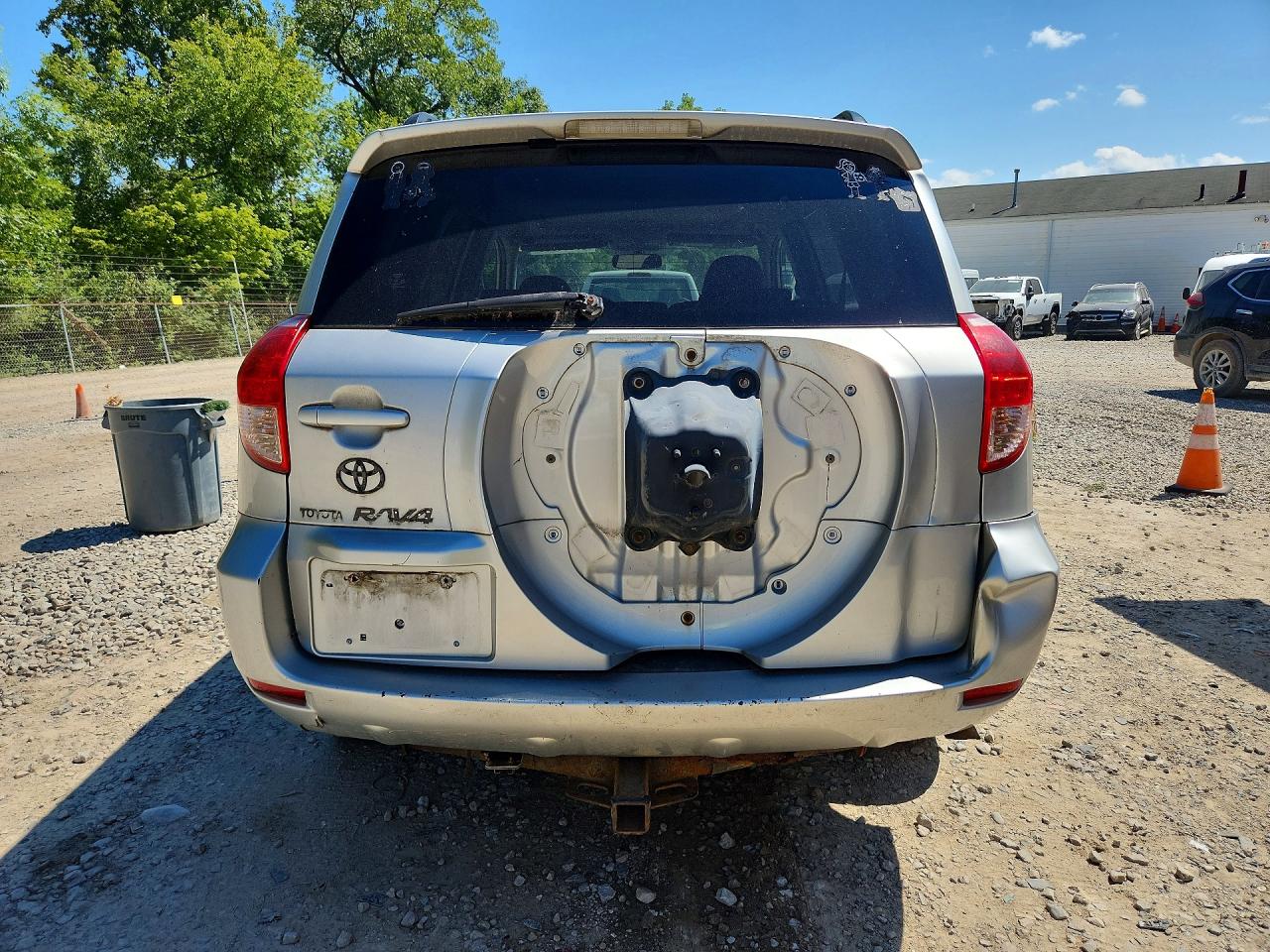 JTMZK31V376005956 · 2007 TOYOTA RAV4 · 6/13