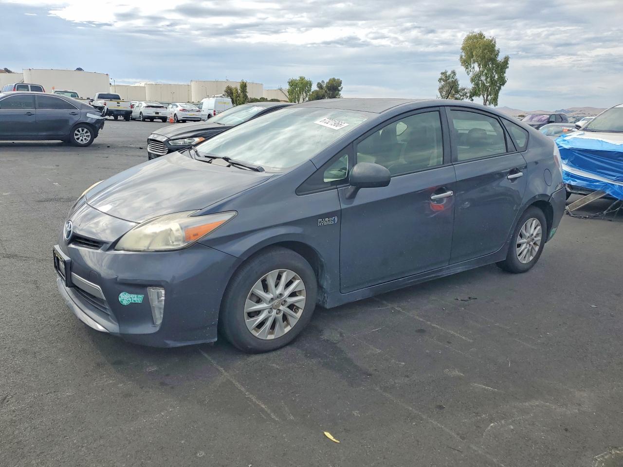 2014 TOYOTA PRIUS PLUG-IN HYBRID