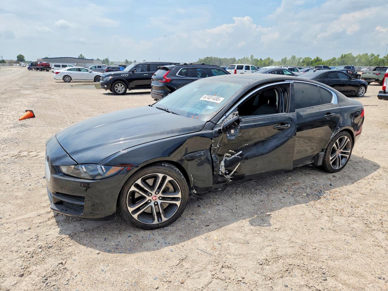 2017 JAGUAR XE