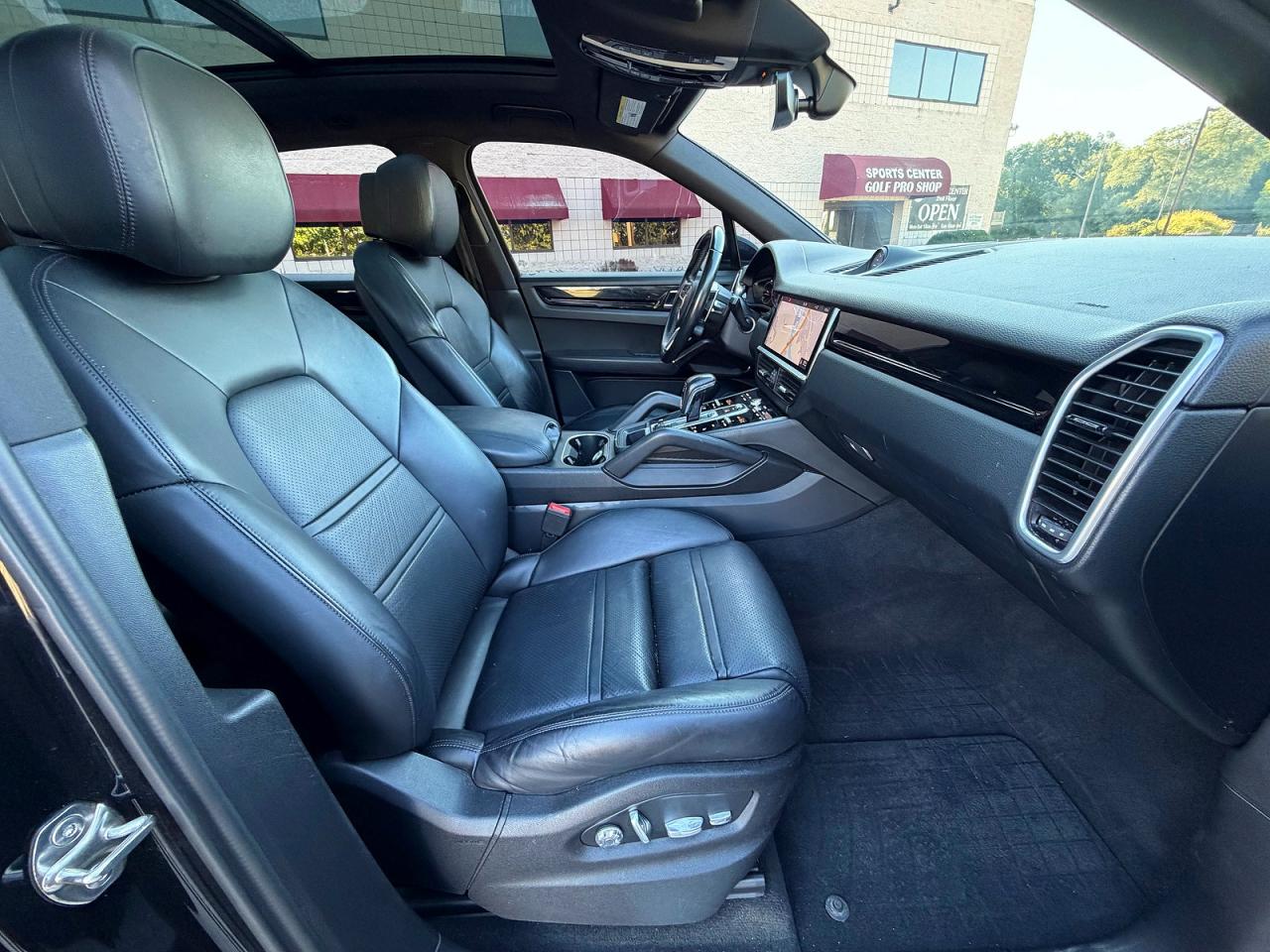 WP1AA2AY0KDA00897 · 2019 PORSCHE CAYENNE · 5/14