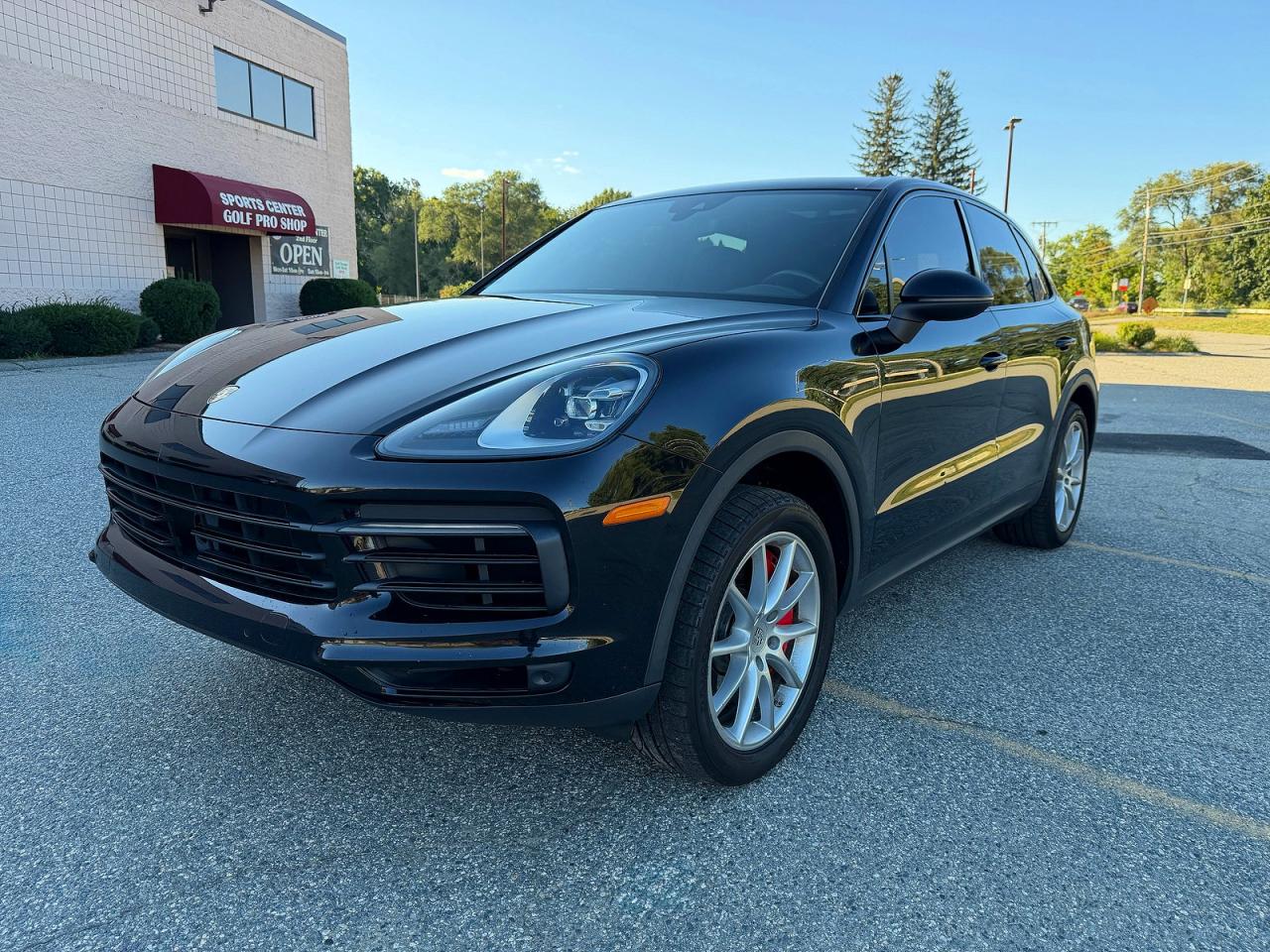 WP1AA2AY0KDA00897 · 2019 PORSCHE CAYENNE · 2/14