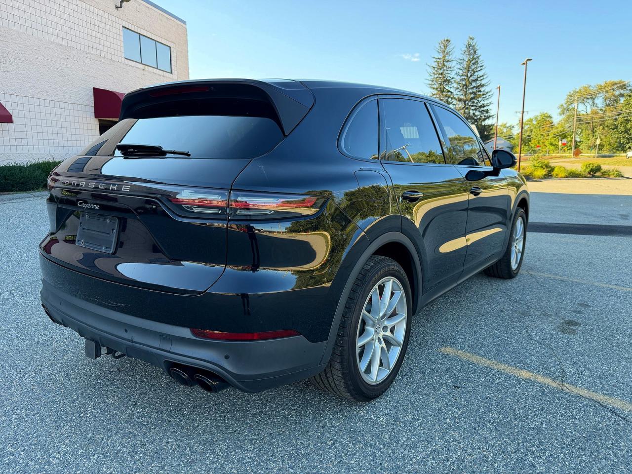 WP1AA2AY0KDA00897 · 2019 PORSCHE CAYENNE · 4/14