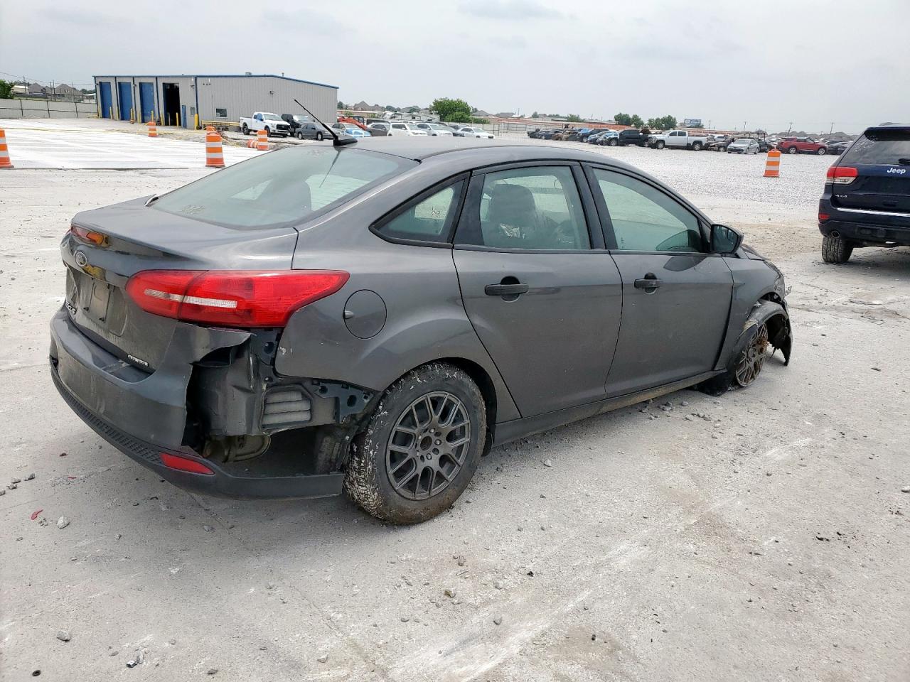 1FADP3E21GL237894 · 2016 FORD FOCUS · 3/12