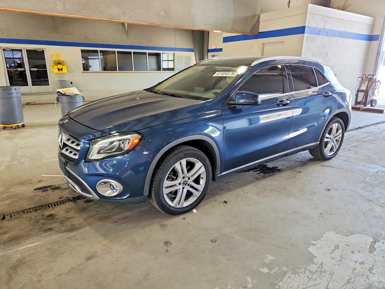 2020 MERCEDES-BENZ GLA