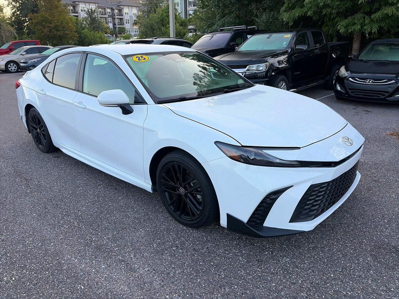 2025 TOYOTA CAMRY