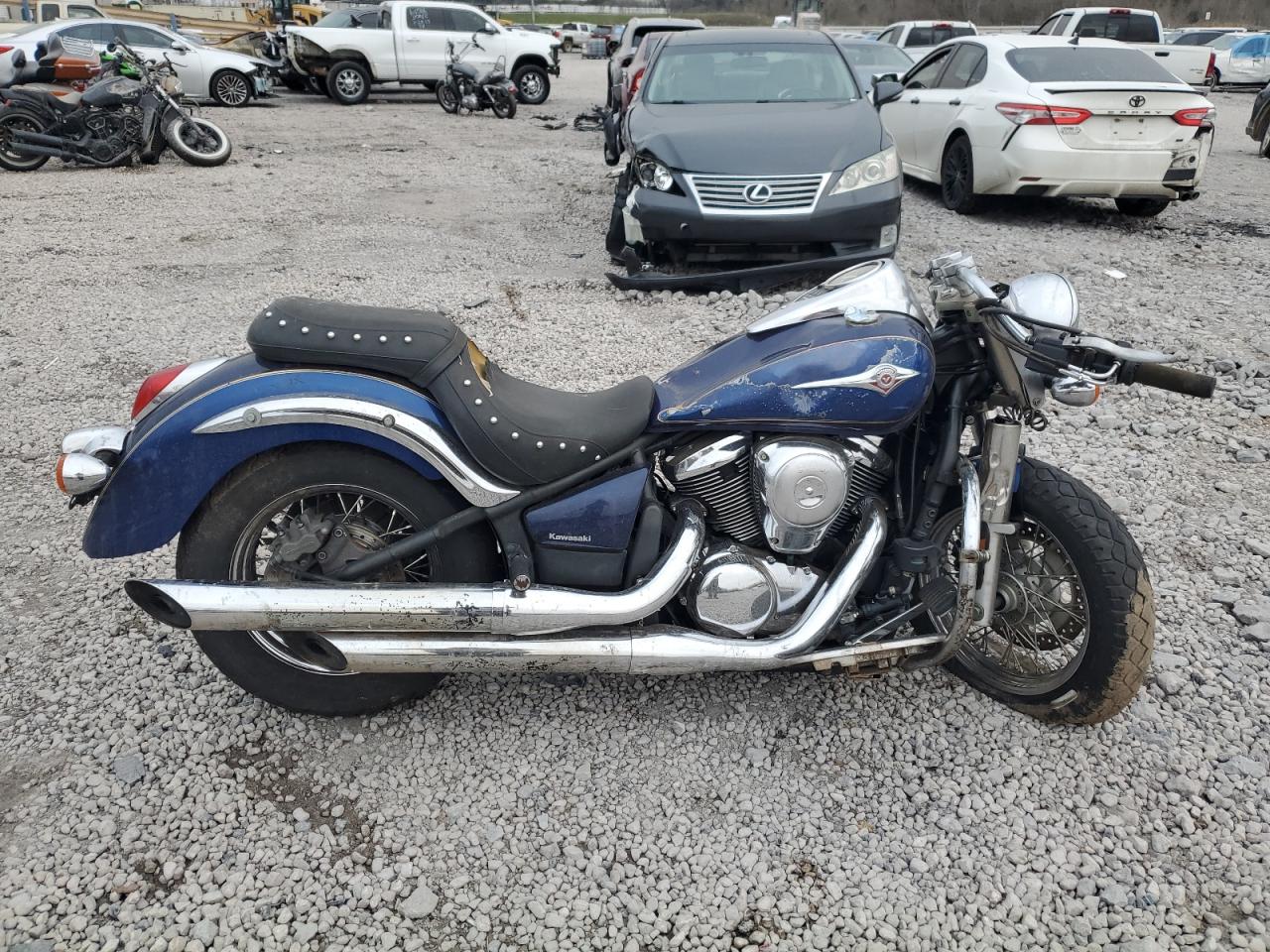 JKAVN2D11BA042030 · 2011 KAWASAKI VN900