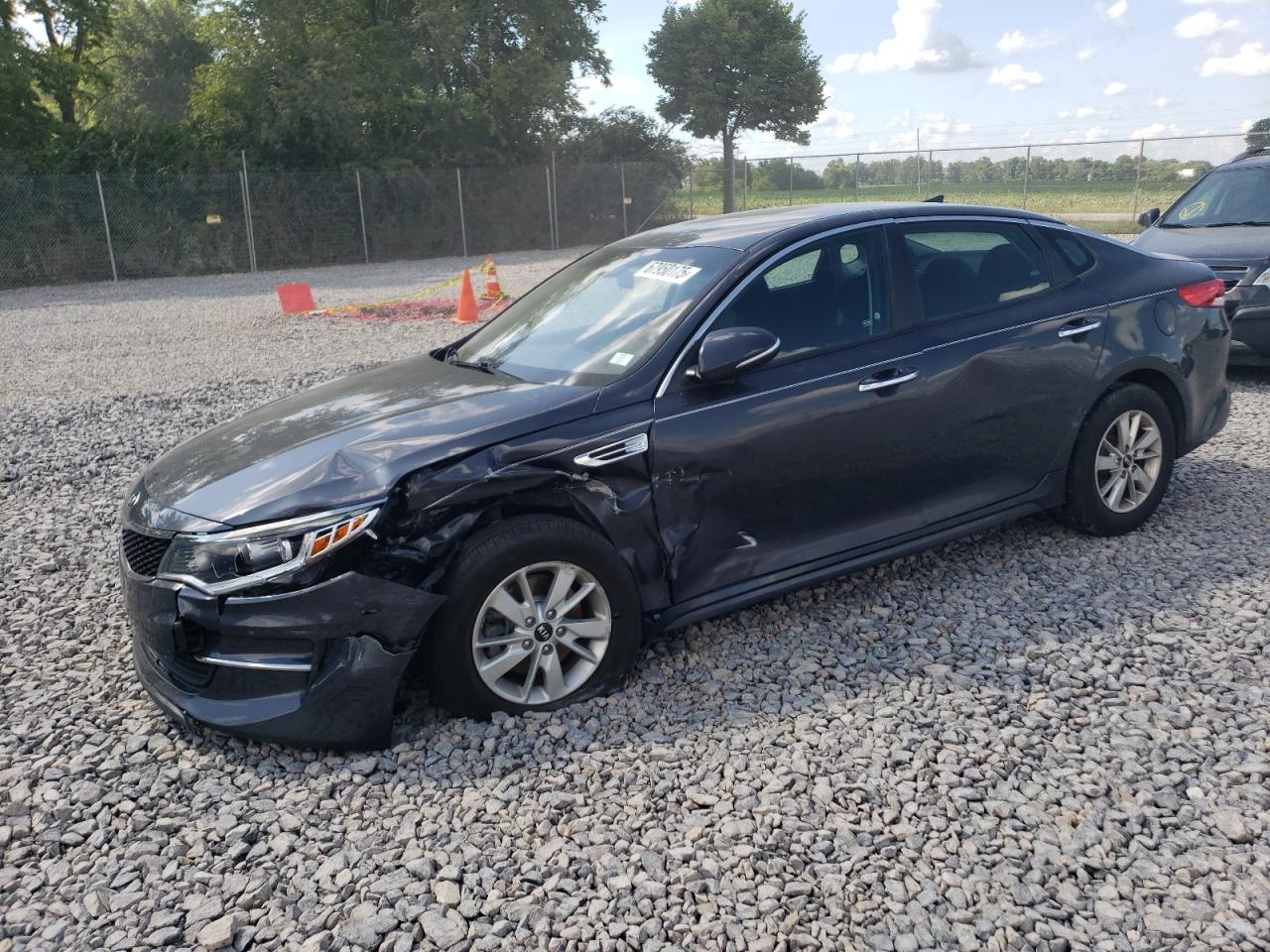 5XXGT4L39HG157989 · 2017 KIA OPTIMA