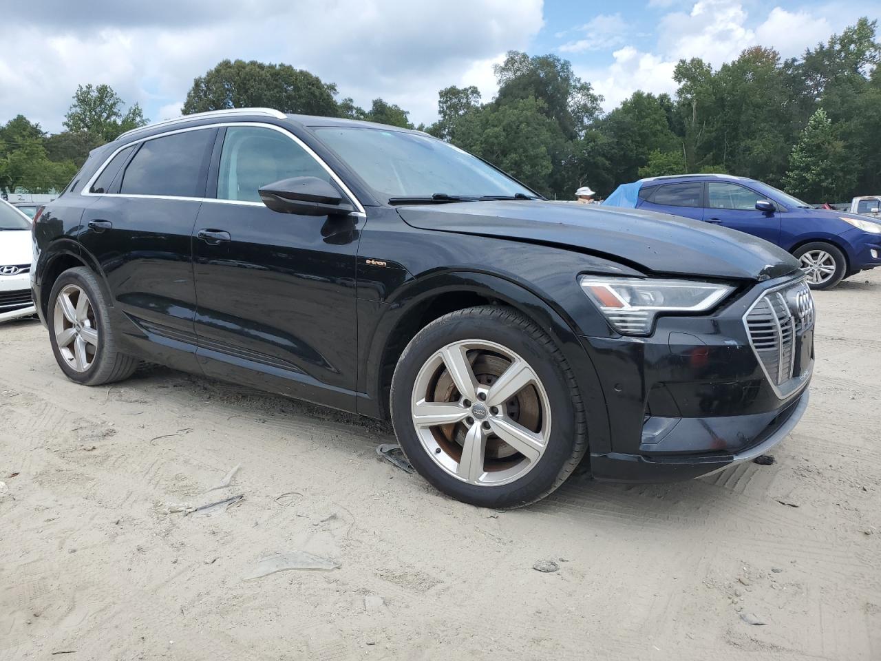 WA1LAAGE6KB008803 · 2019 AUDI E-TRON · 4/13