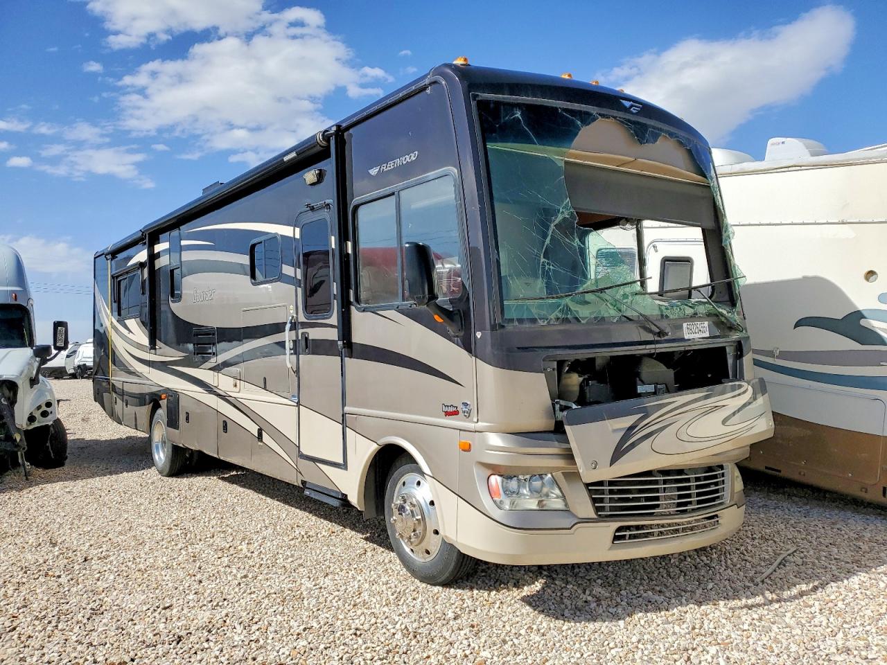 2012 FORD F53