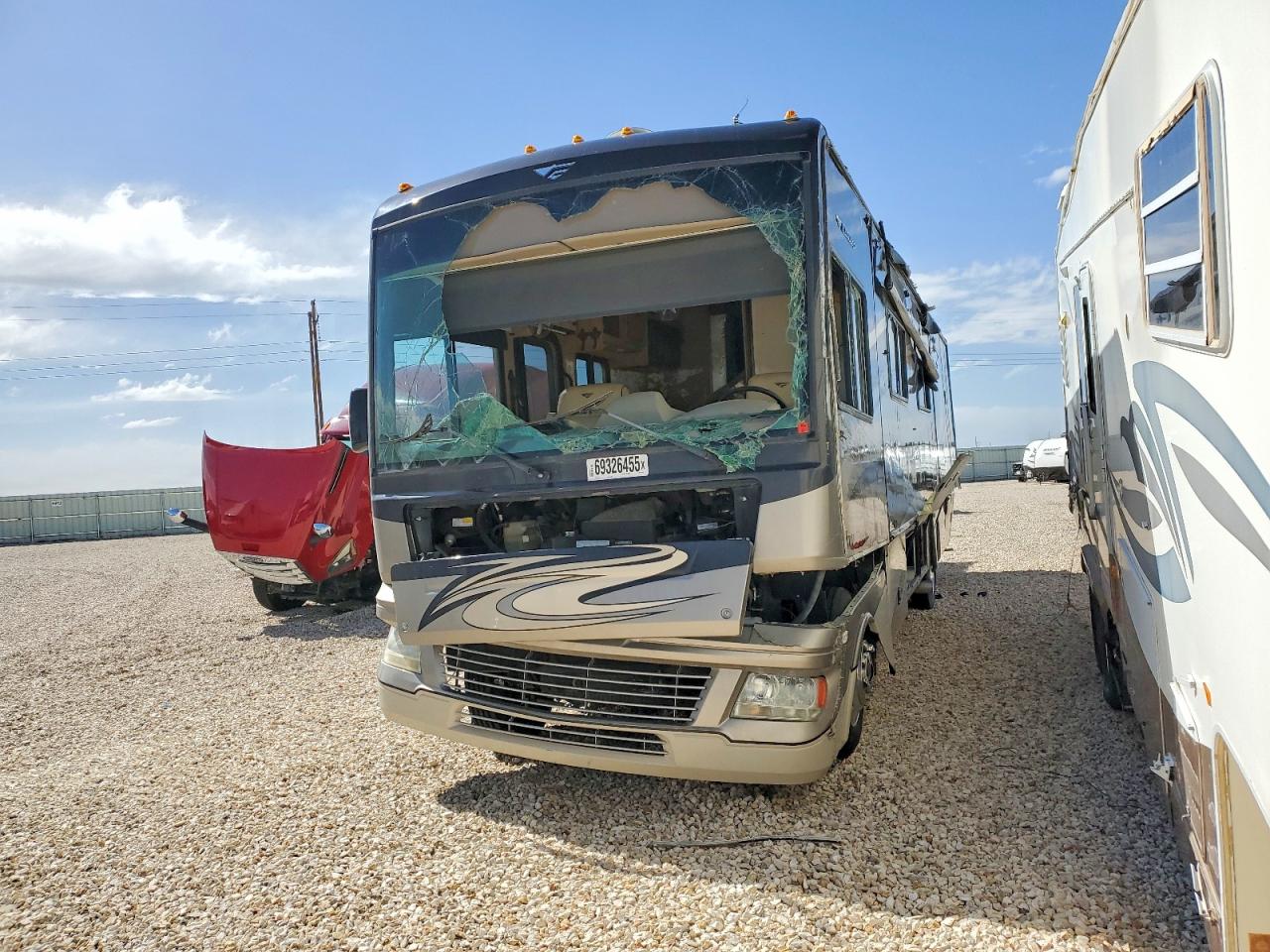 1F66F5DY9C0A06411 · 2012 FORD F53 · 2/10