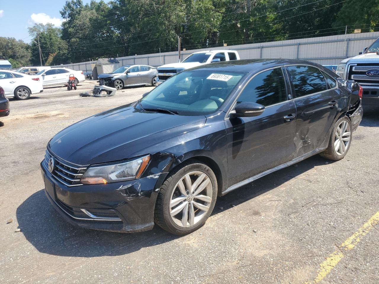 1VWLA7A35KC013997 · 2019 VOLKSWAGEN PASSAT