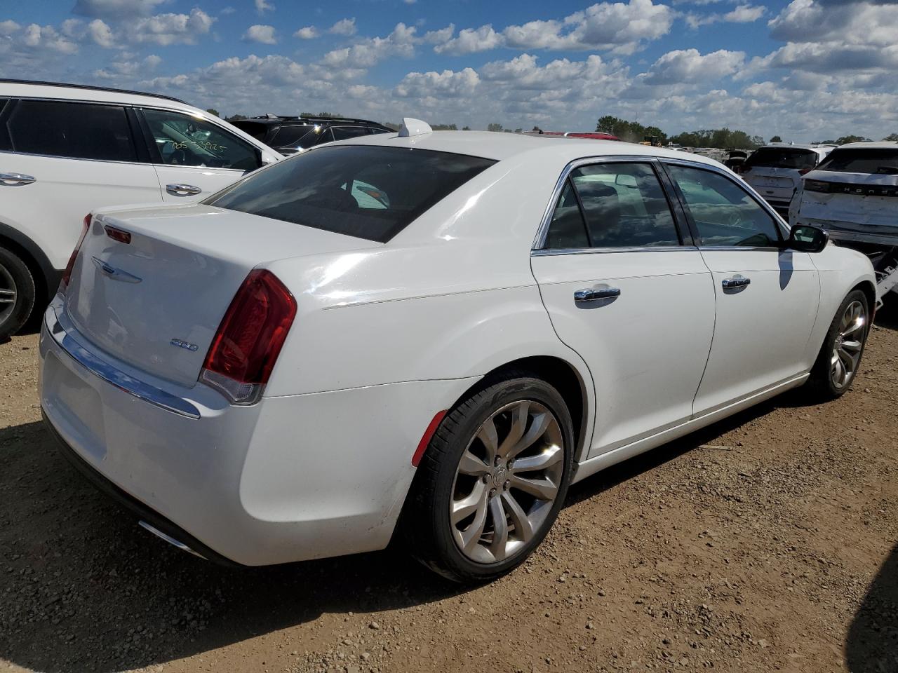 2C3CCAEG1LH141843 · 2020 CHRYSLER 300 · 3/12