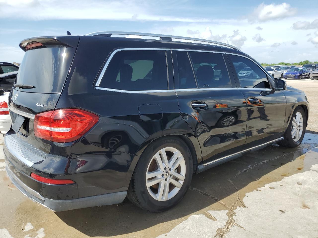 4JGDF6EE2JB119368 · 2018 MERCEDES-BENZ GLS · 3/12