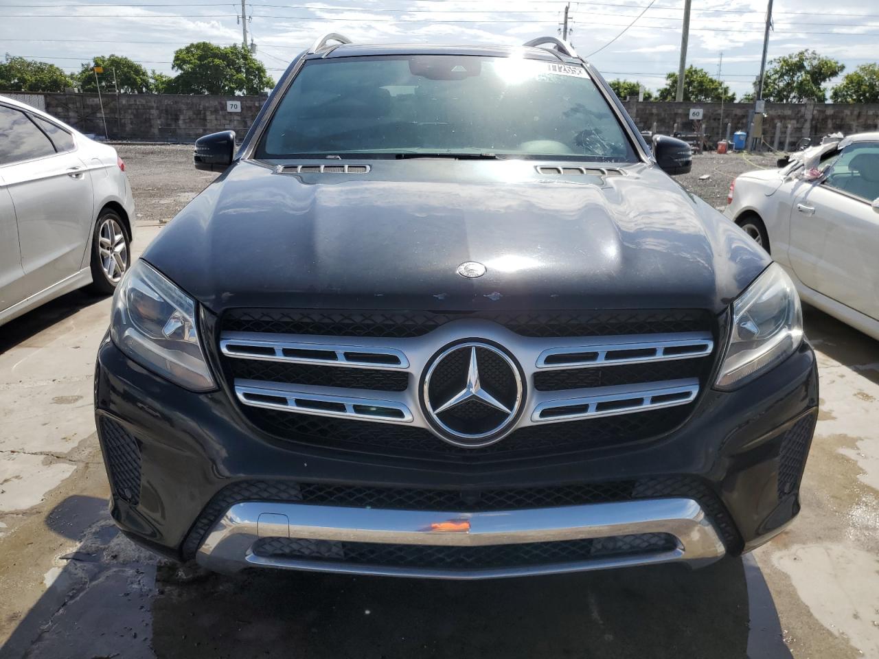 4JGDF6EE2JB119368 · 2018 MERCEDES-BENZ GLS · 5/12