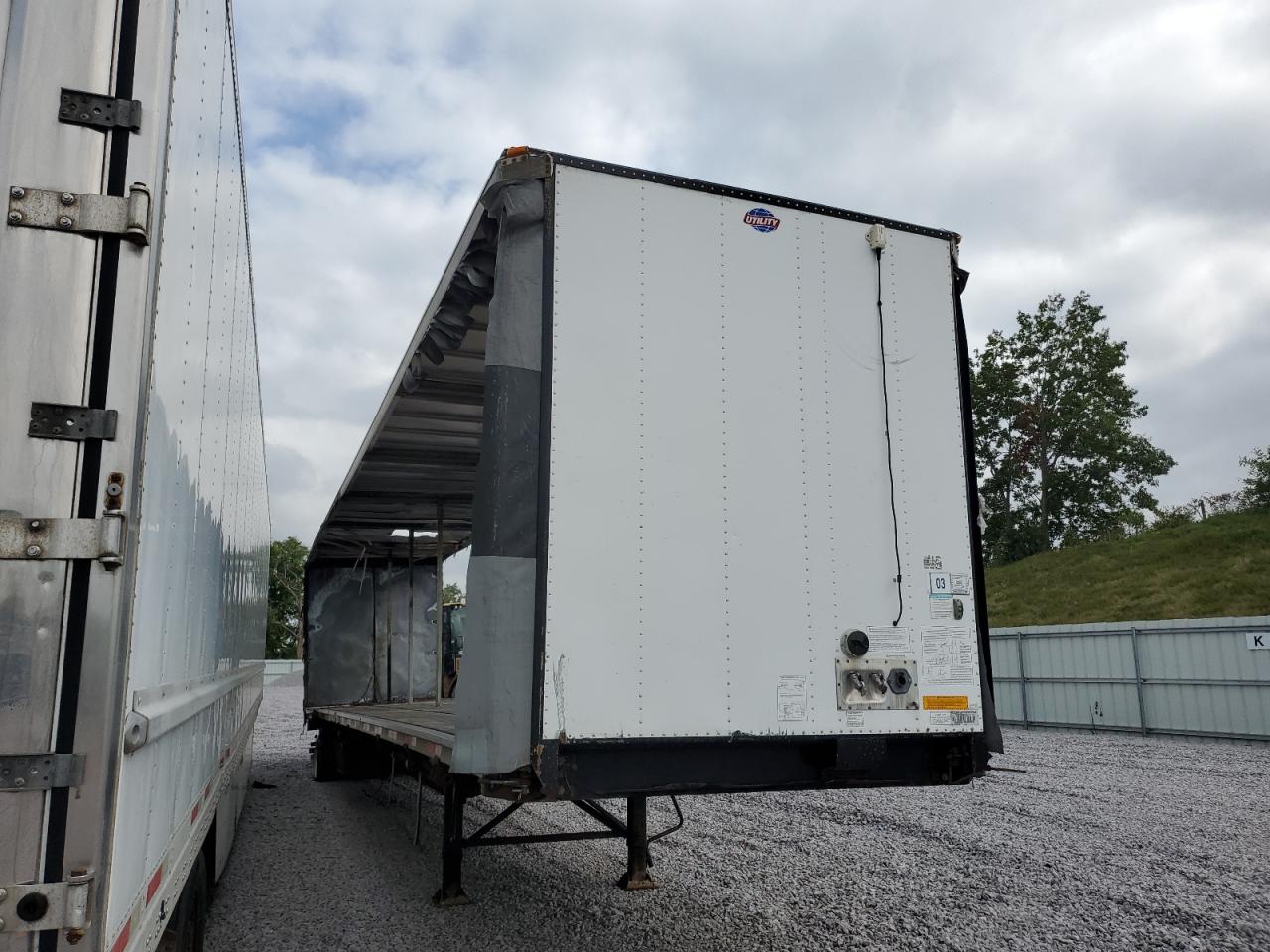 1UYTS2537L5060016 · 2020 UTILITY TRAILBOX