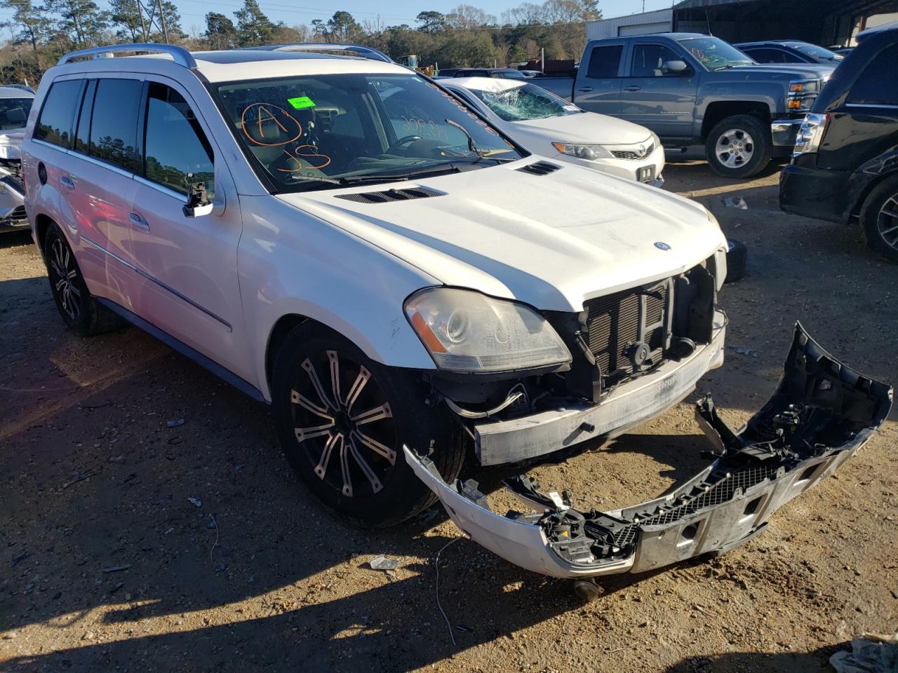 4JGBF7BE4BA688196 · 2011 MERCEDES-BENZ GL
